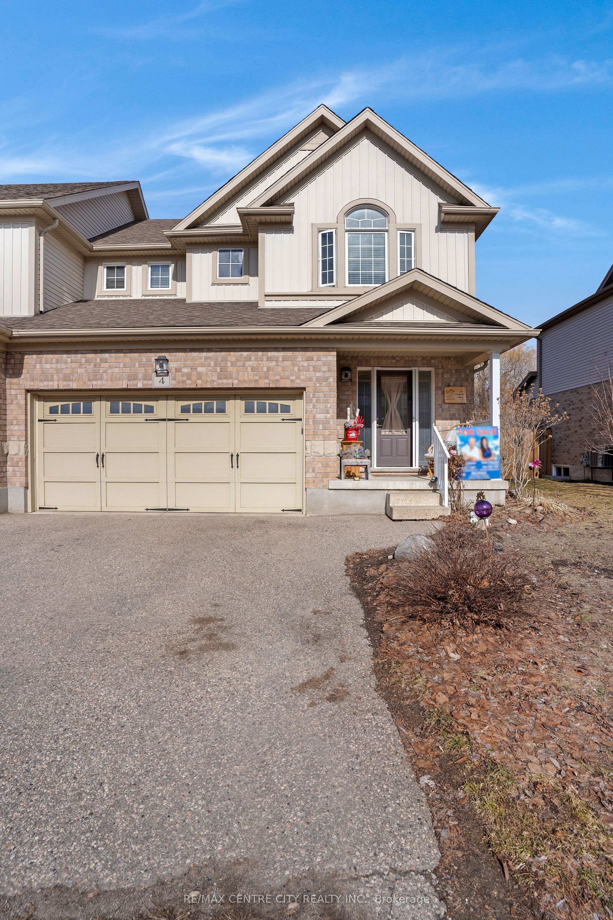 214 Snyder's Road E 4