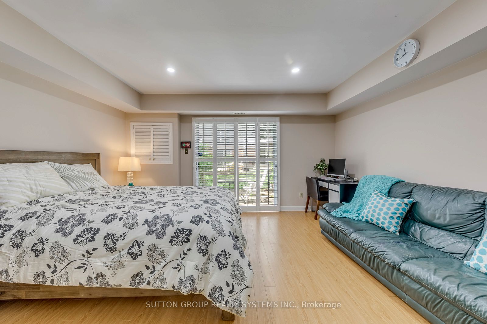 460 Bristol Road W 9