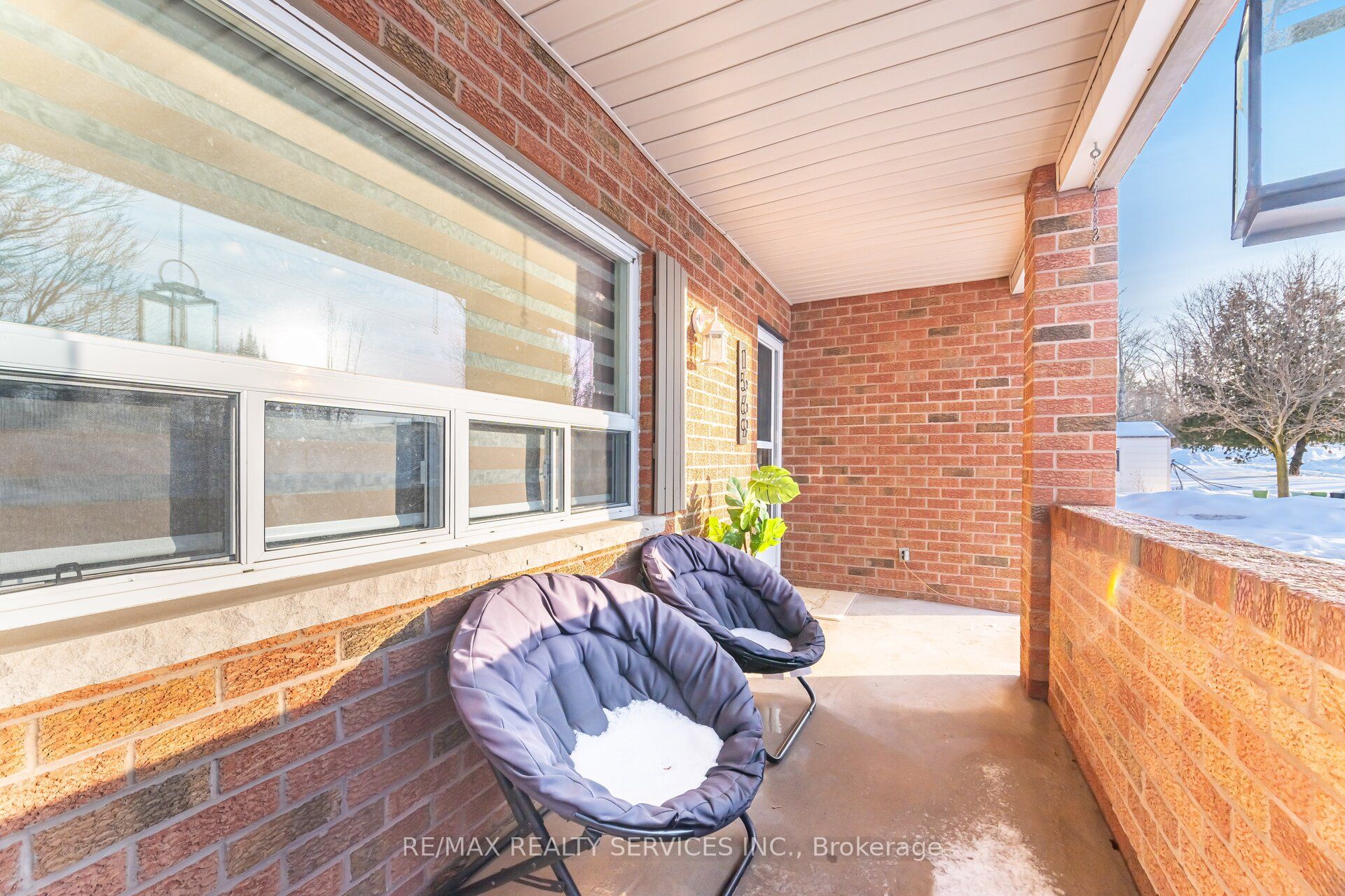 1569 Killarney Beach Road