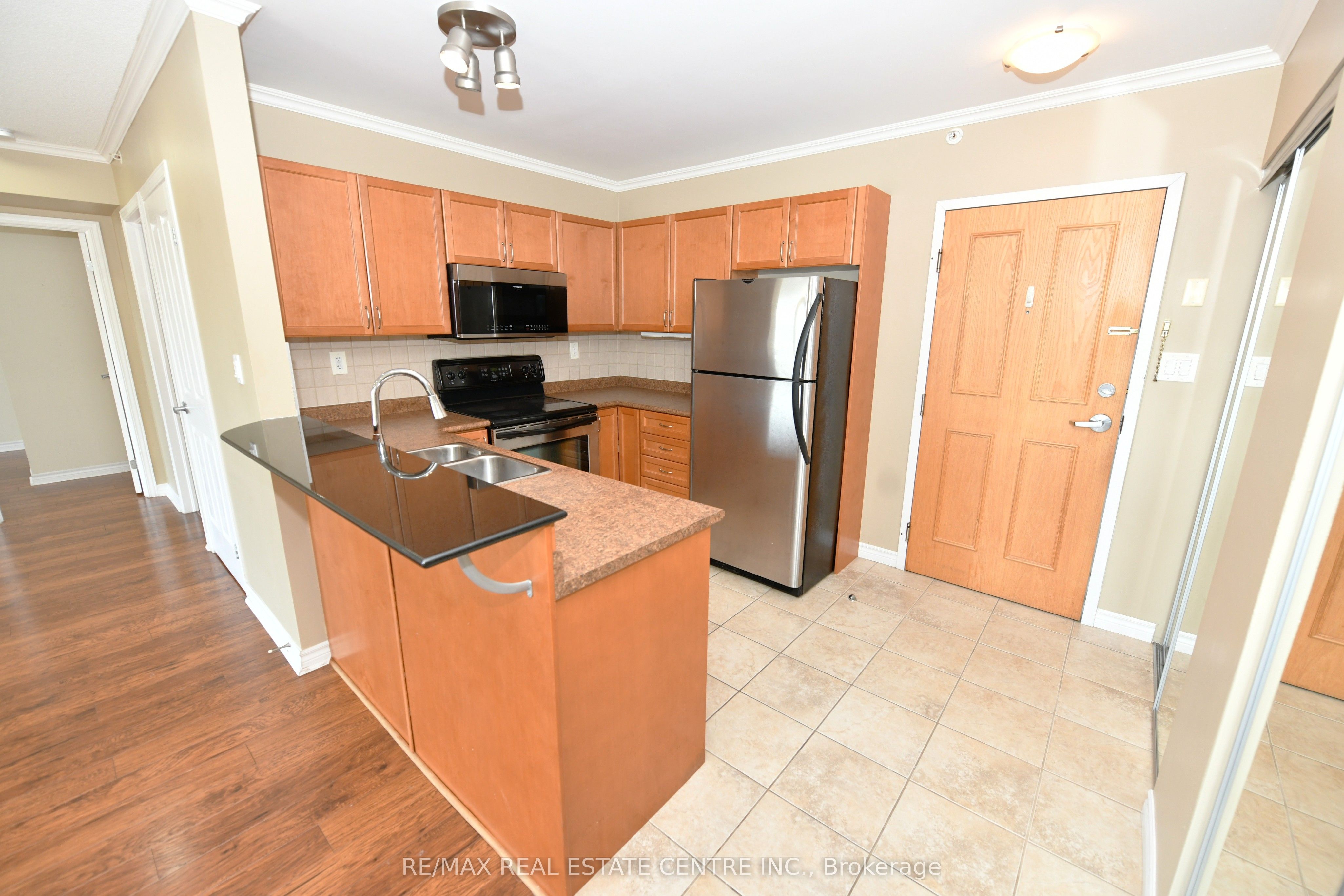 8 Harris Street 418