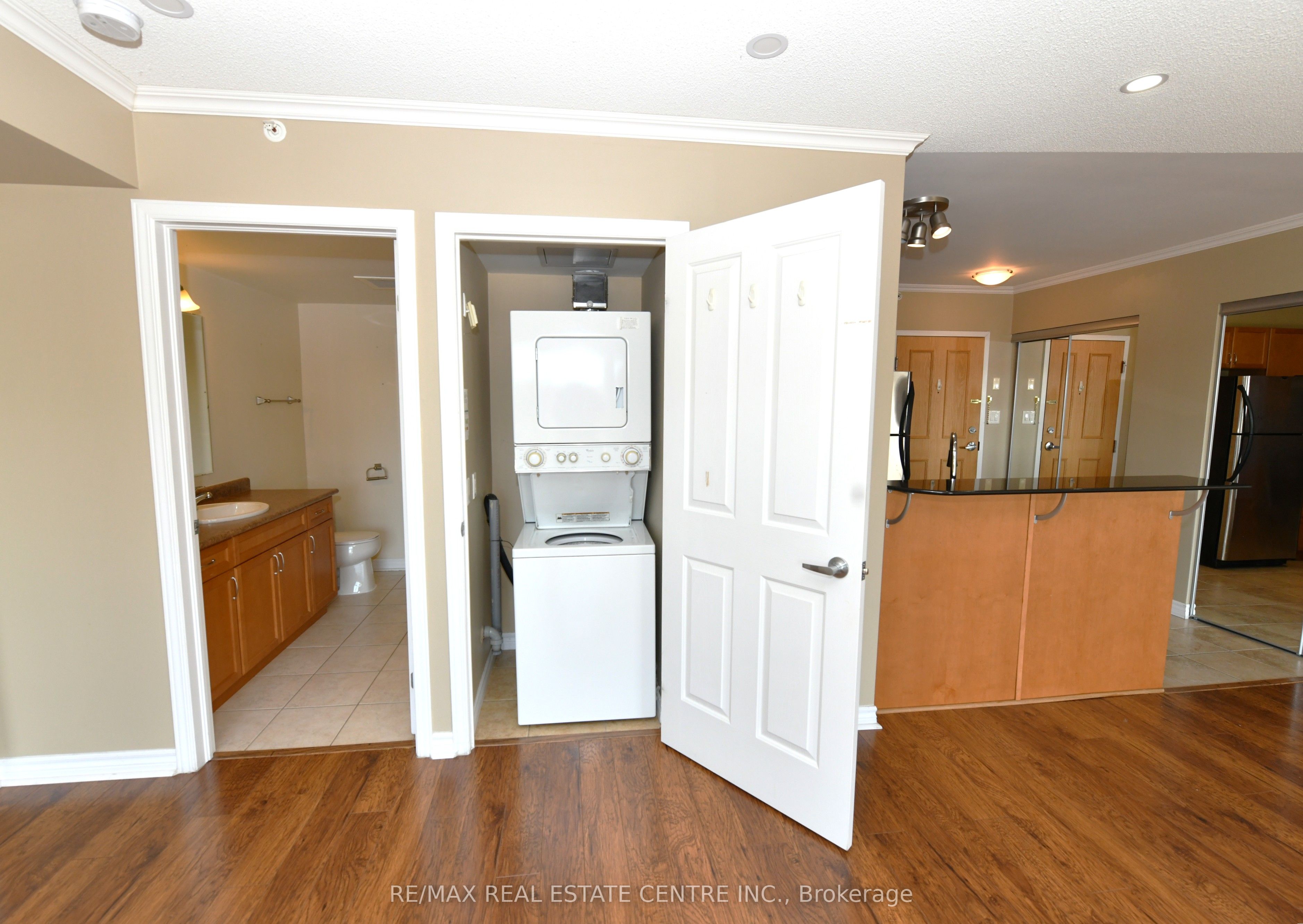 8 Harris Street 418