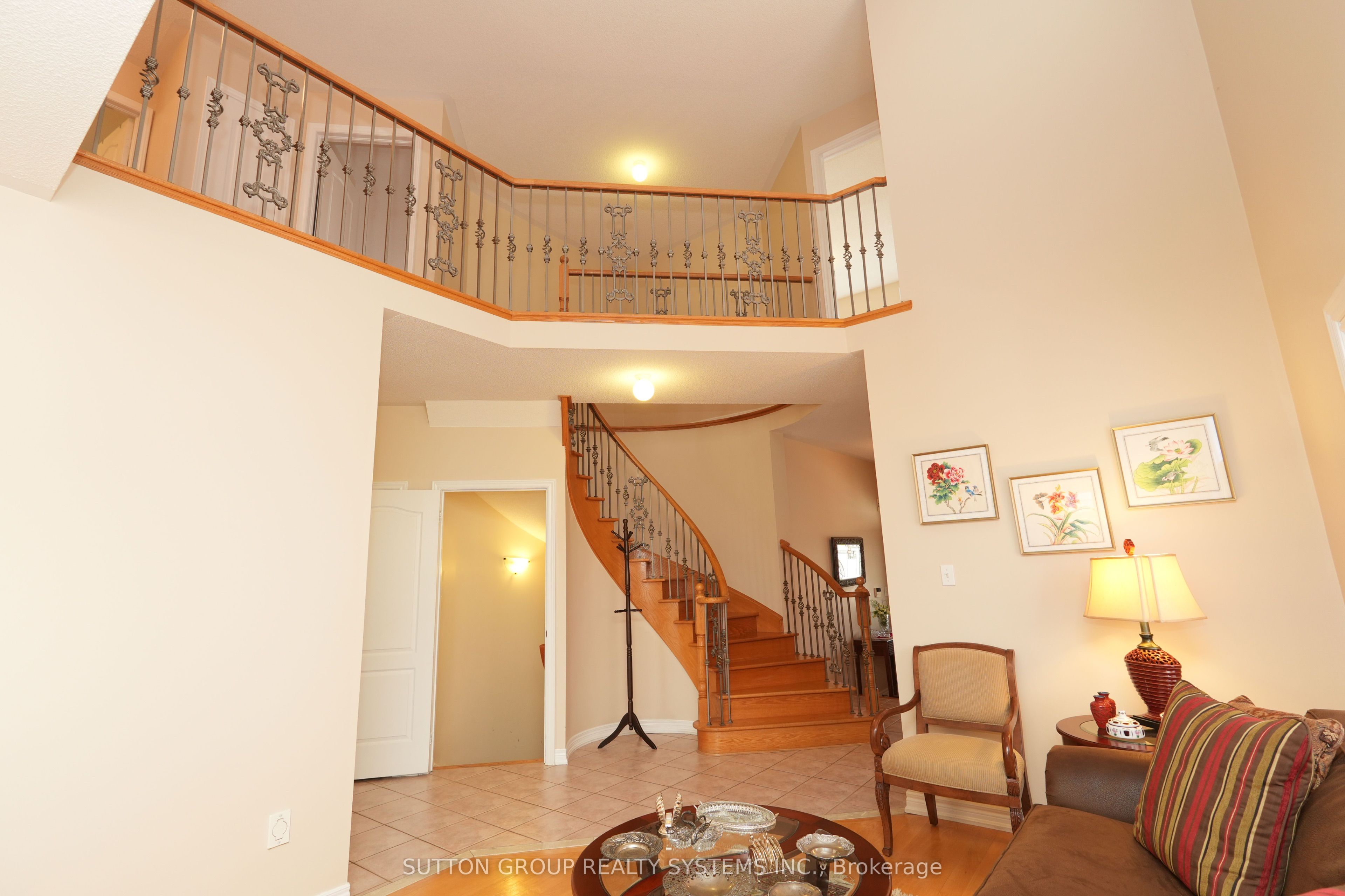1382 Avon Drive