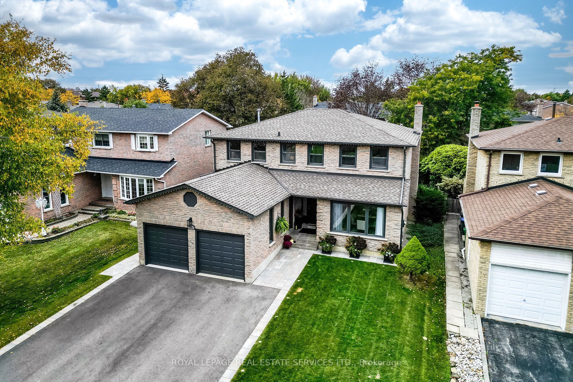 1045 Mannington Lane
