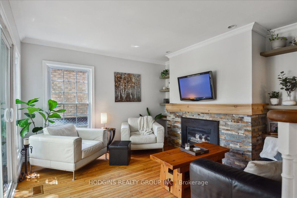 65 Mineola Road E
