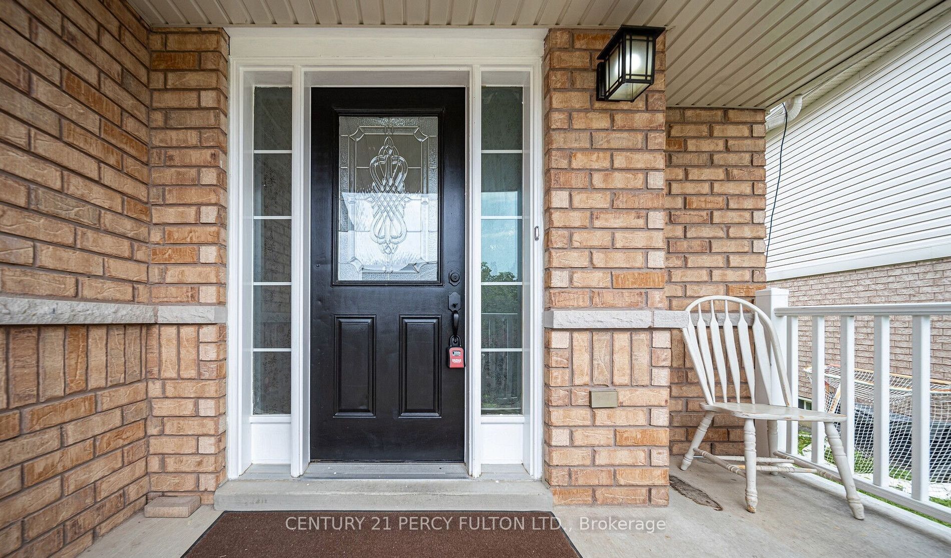 91 Laprade Square