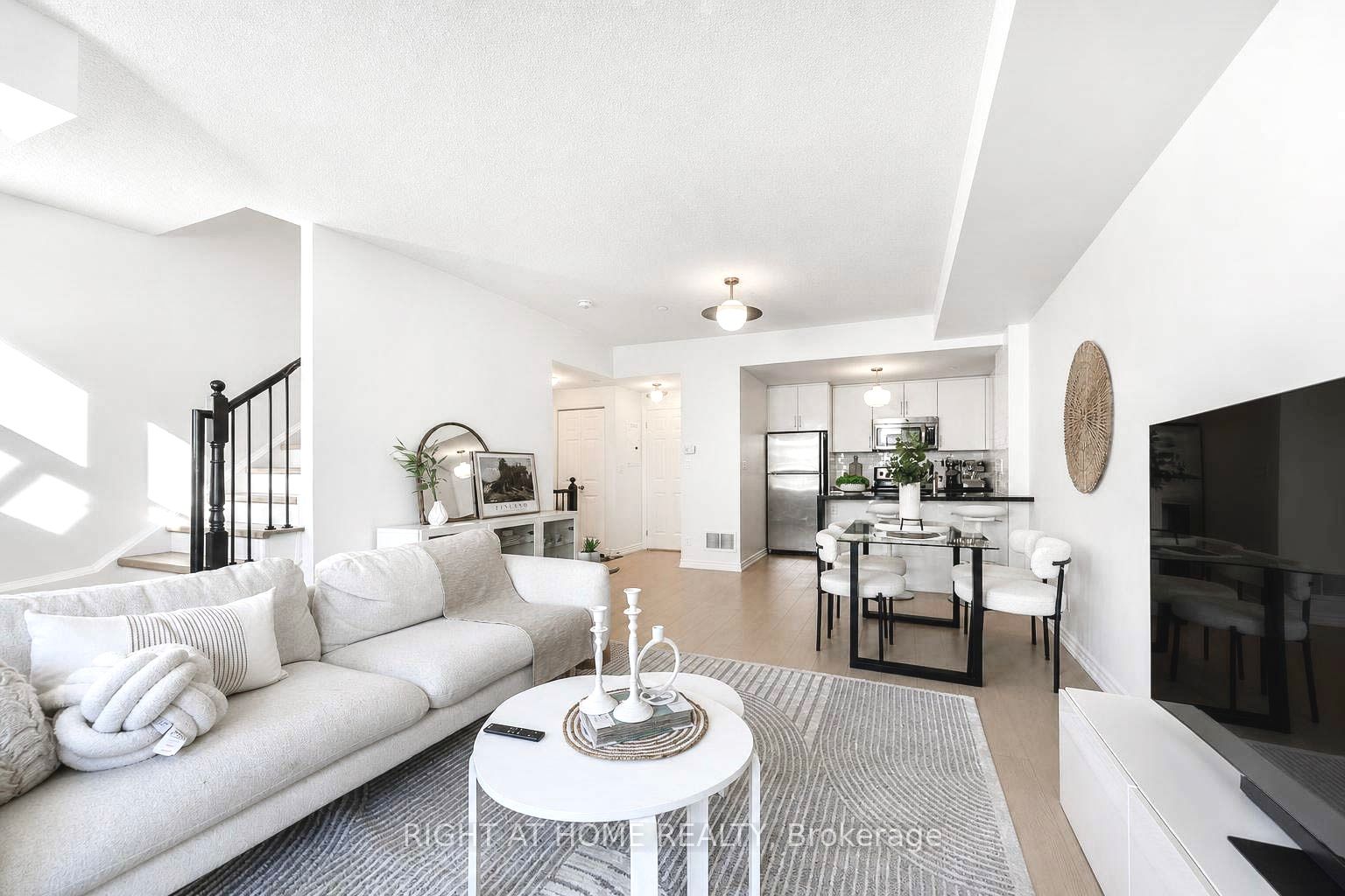 10 Carnation Avenue 15
