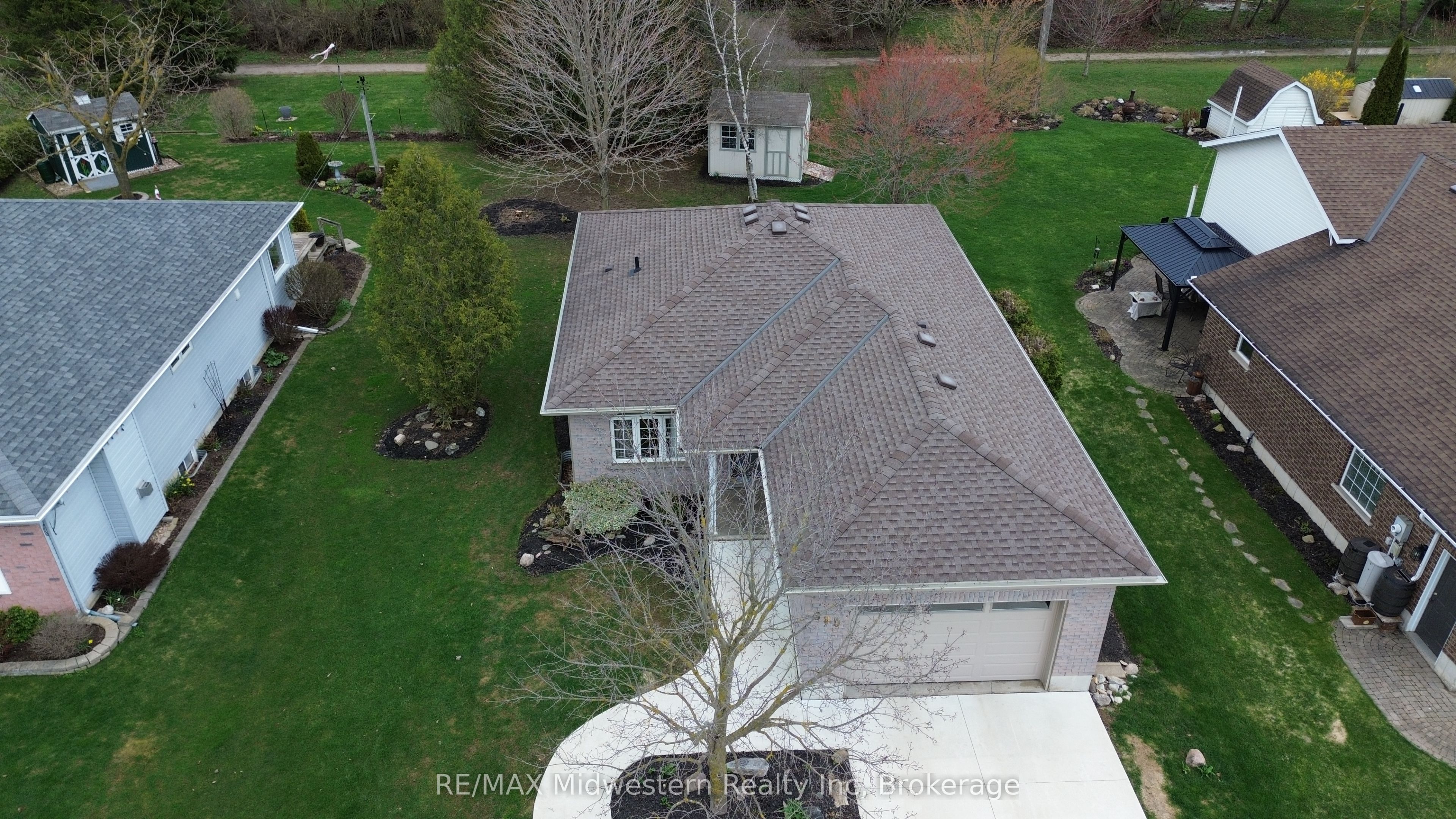 380 Havelock Avenue S