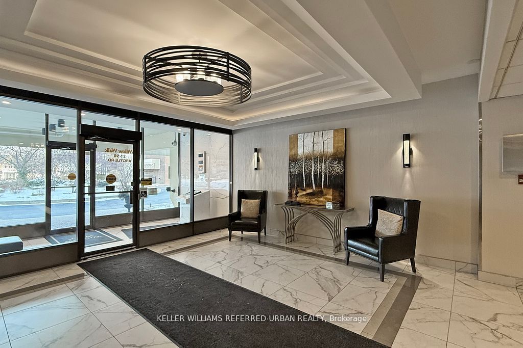 2556 Argyle Road 202