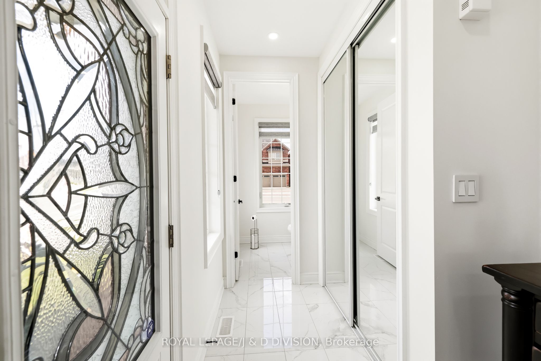 3000 Hollyberry Trail
