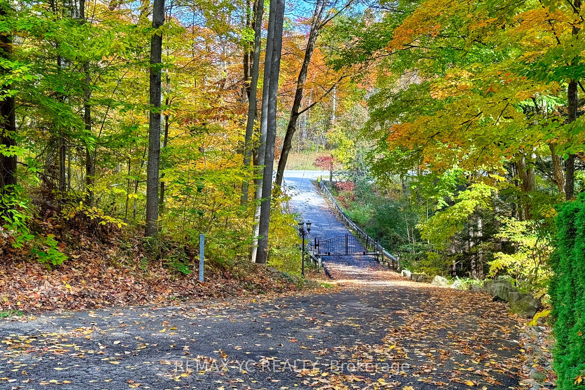 14038 Bayview Avenue