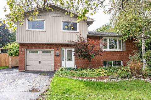 27 Riehl Court Stratford ON N5A 5K5