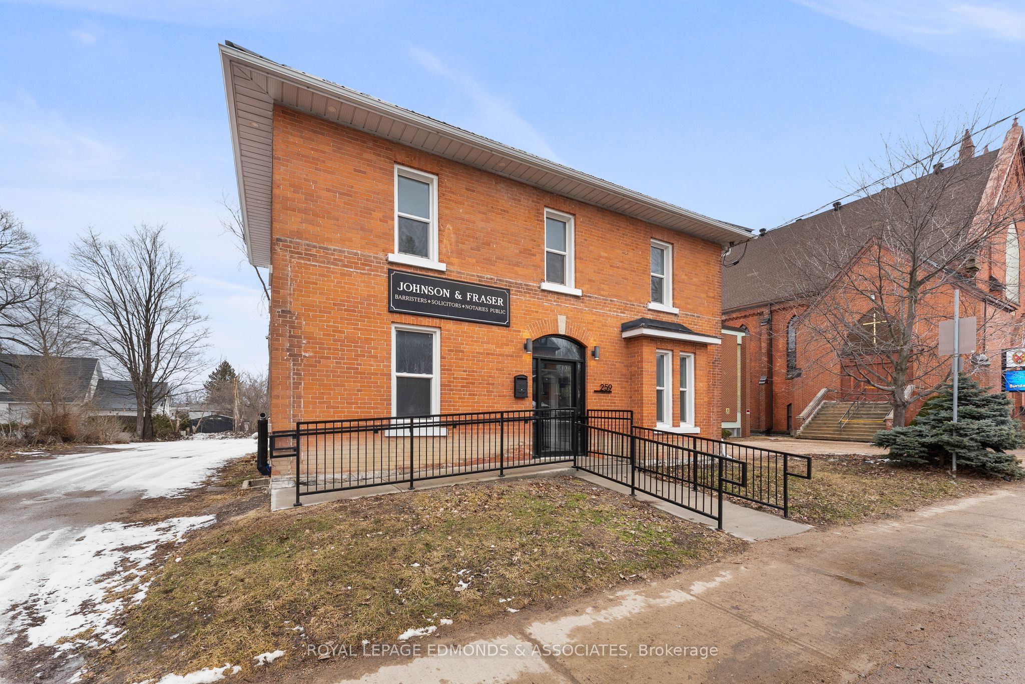 259 Pembroke Street E