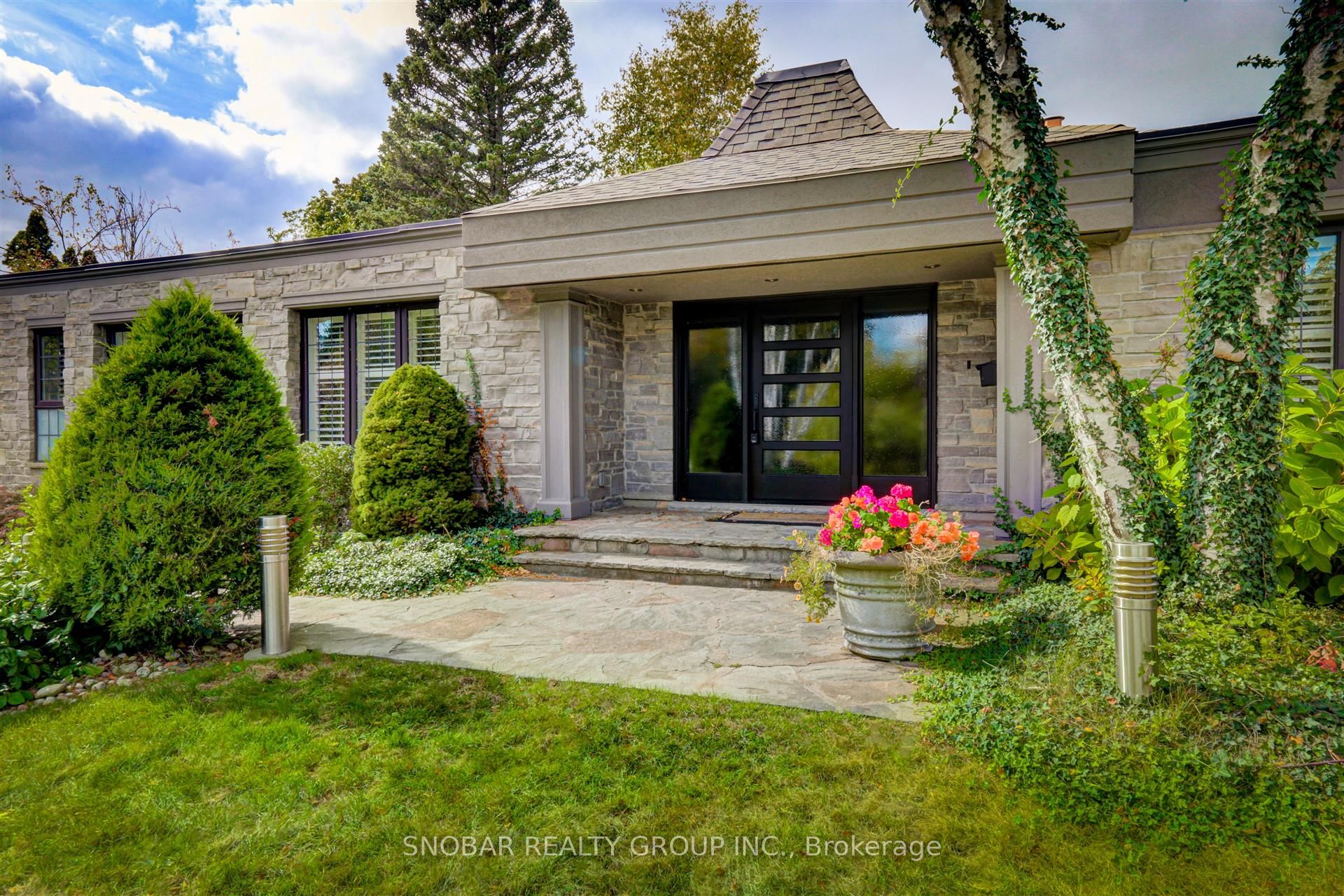 722 Nautalex Court
