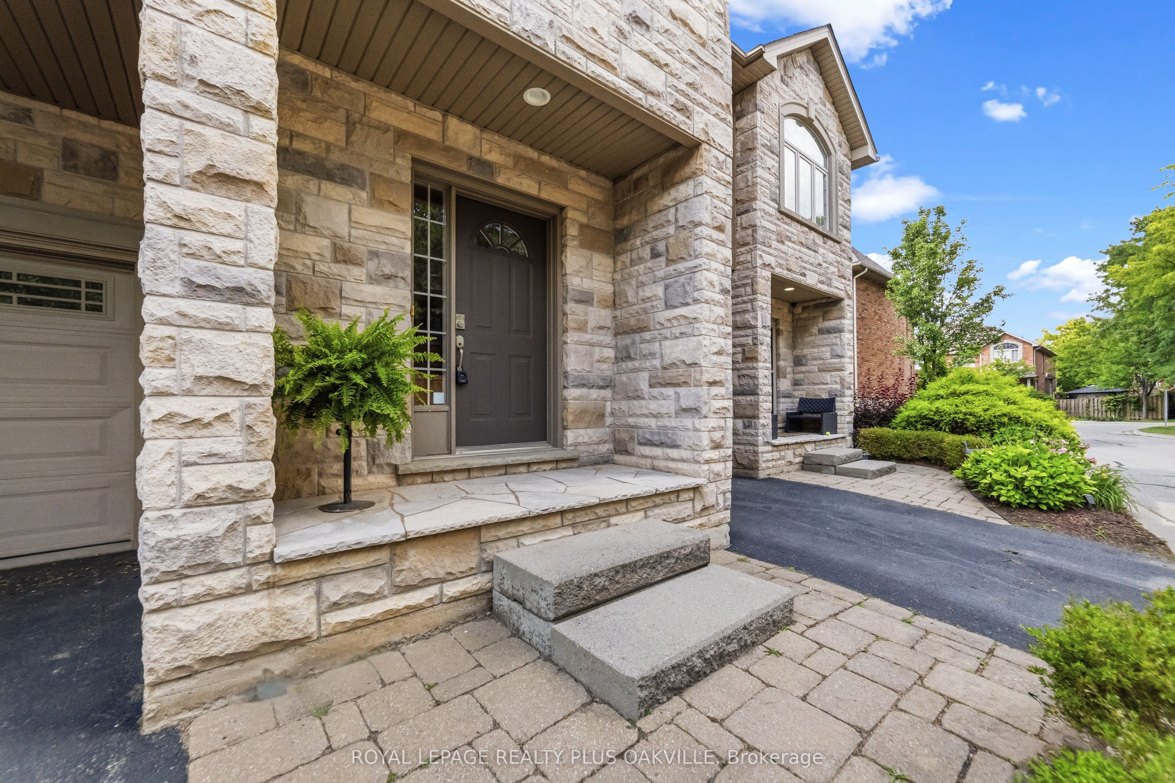 2282 Orchard Road 24