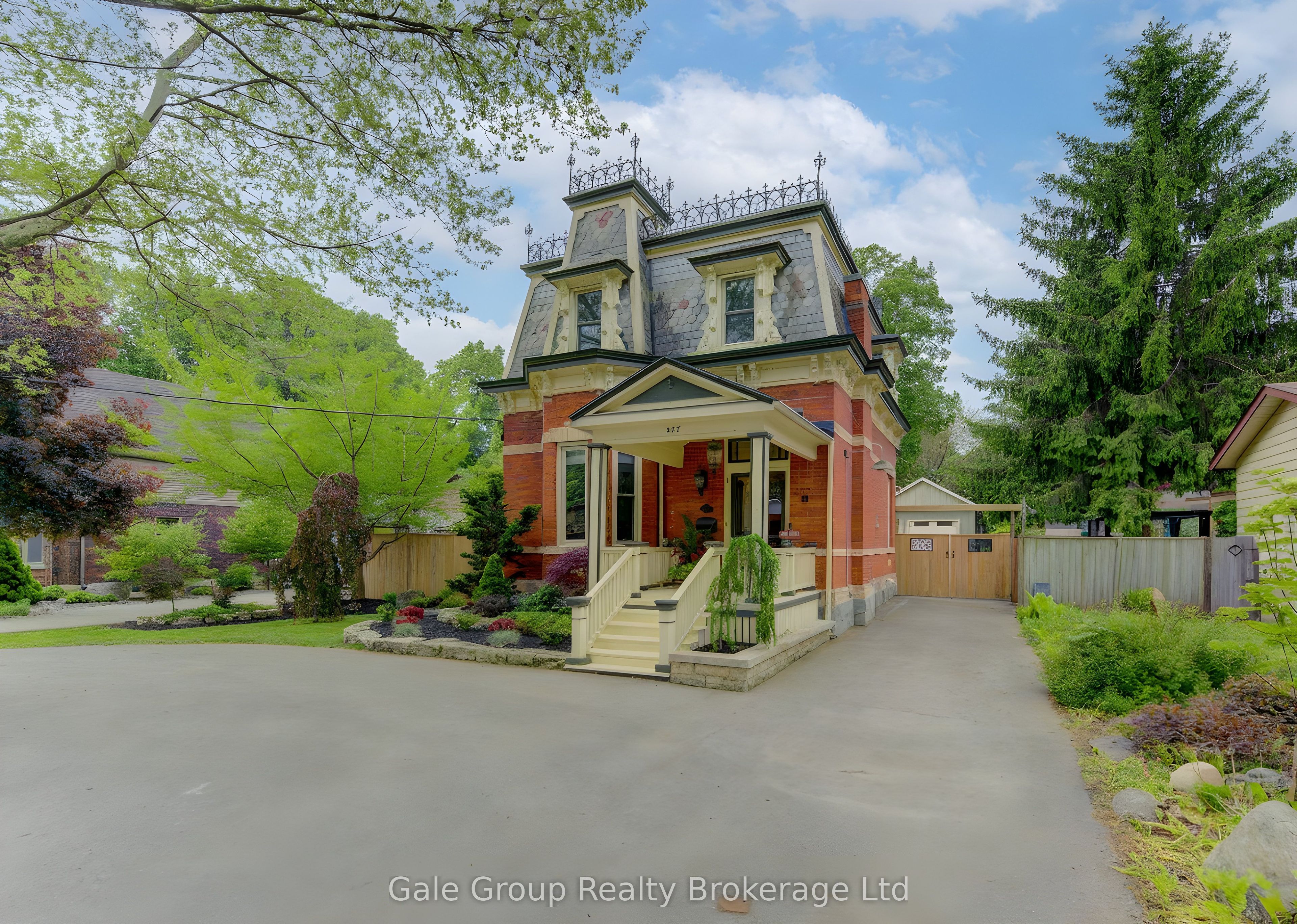 257 Light Street