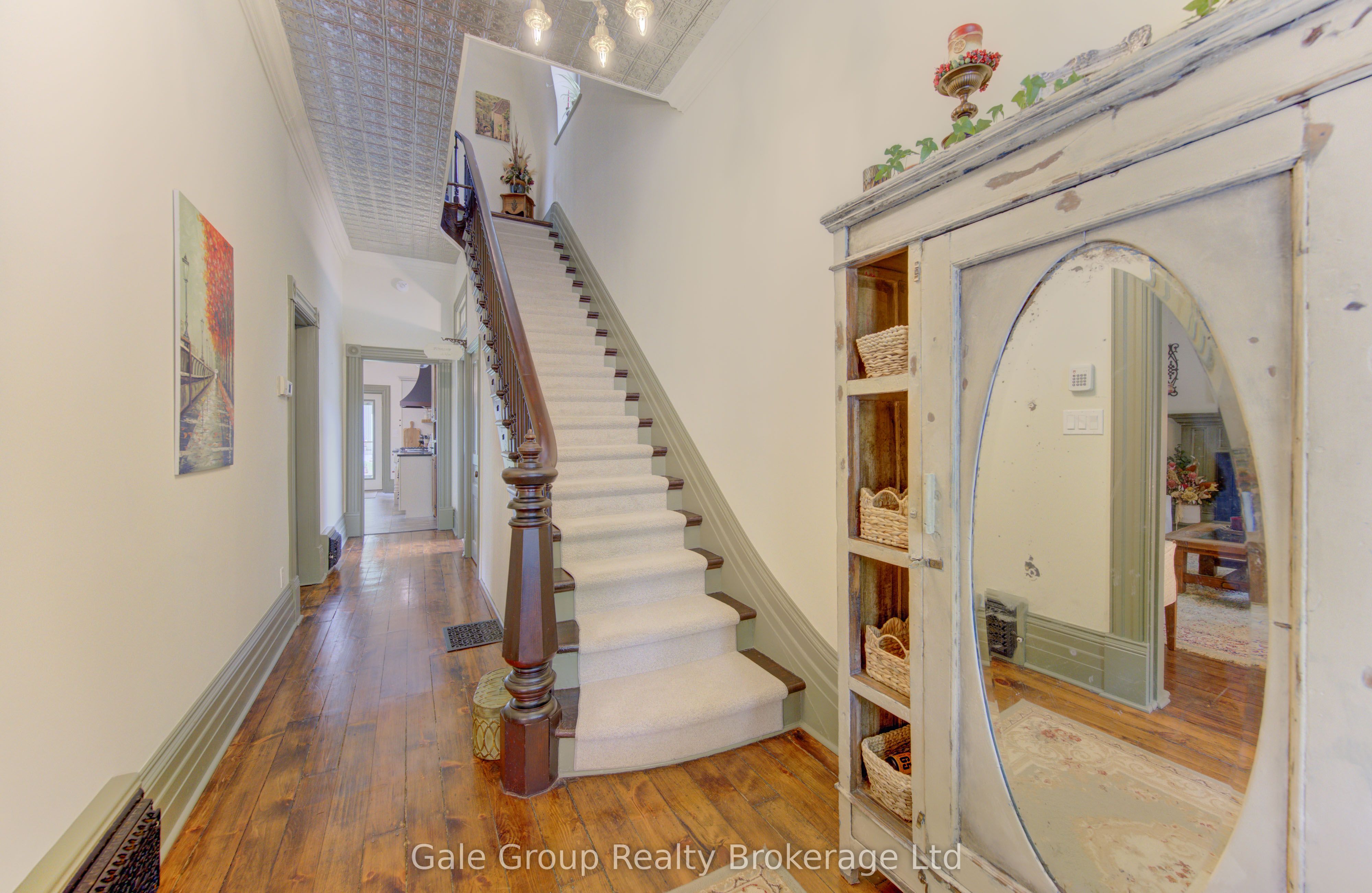 257 Light Street