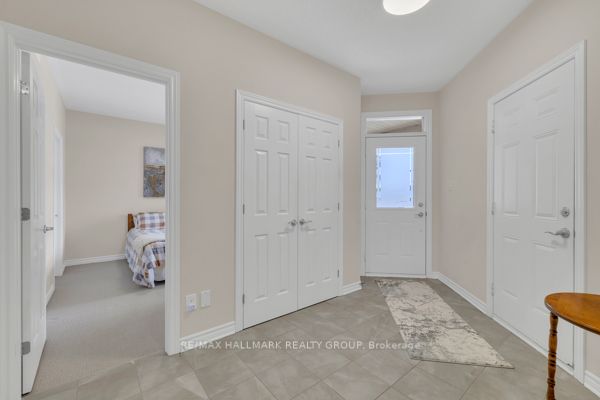251 Royal Landing Gate