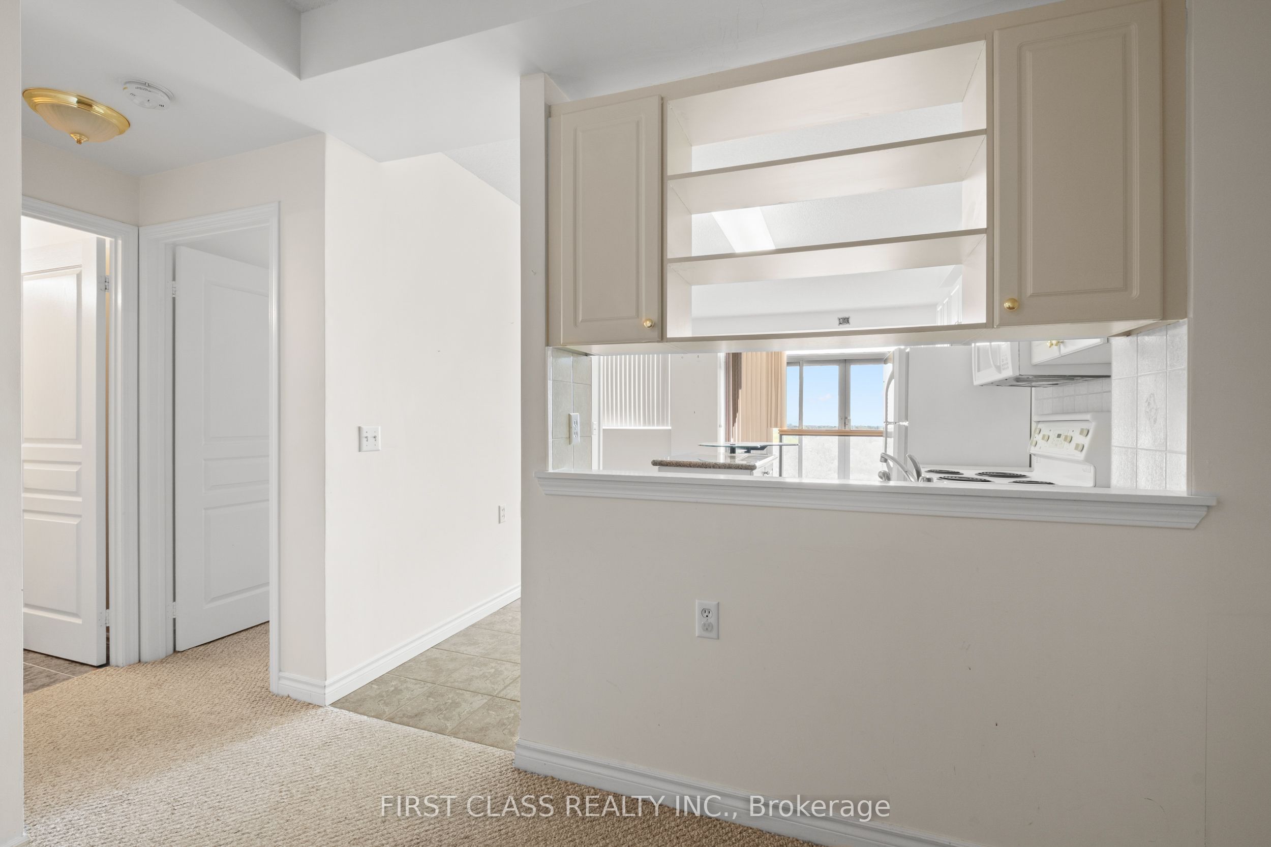 200 Burnhamthorpe Road E 905