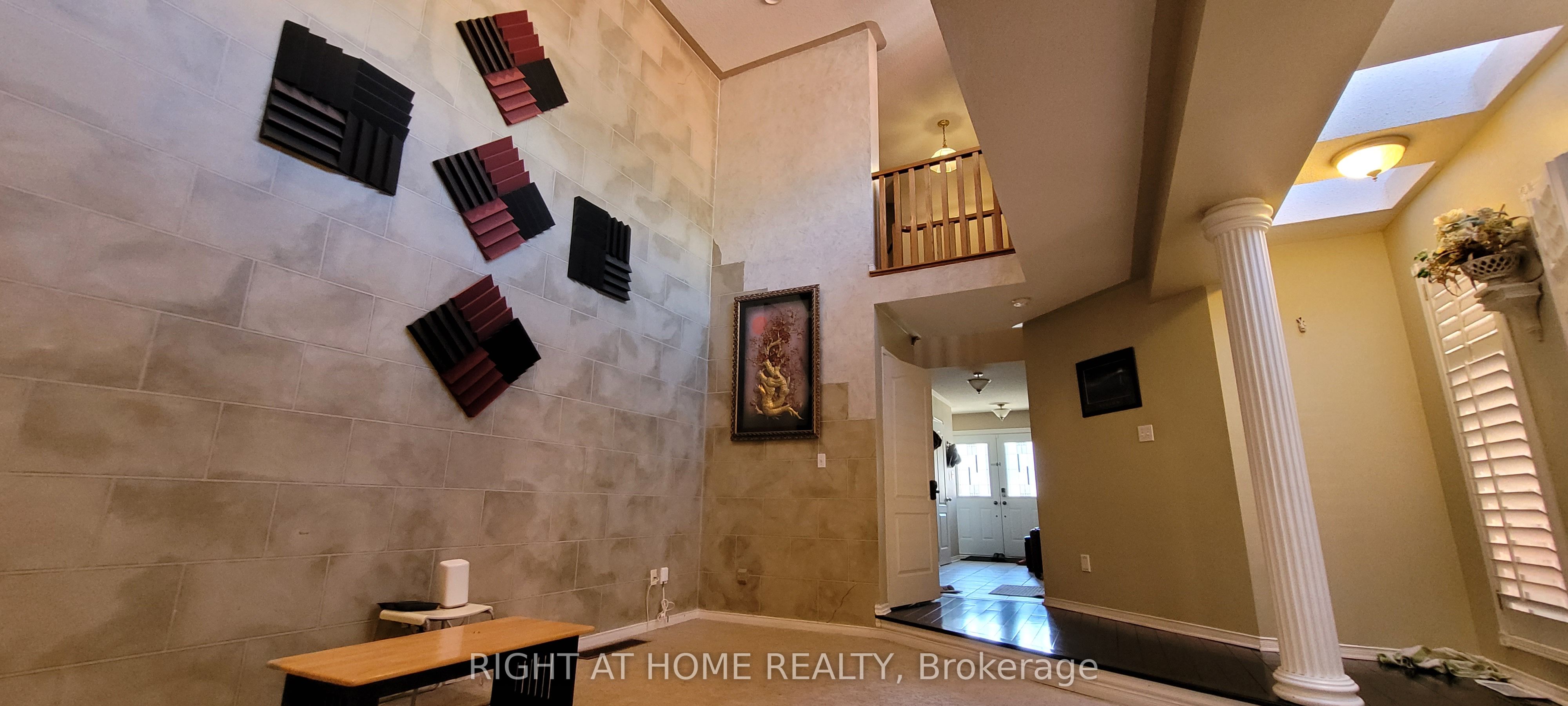 377 Turnberry Crescent