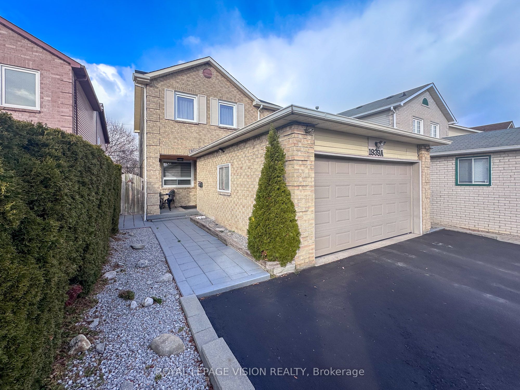 1939 A Parkside Drive