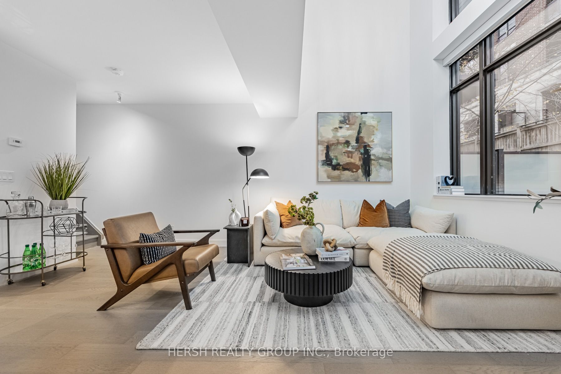 160 Kingsway Crescent 101