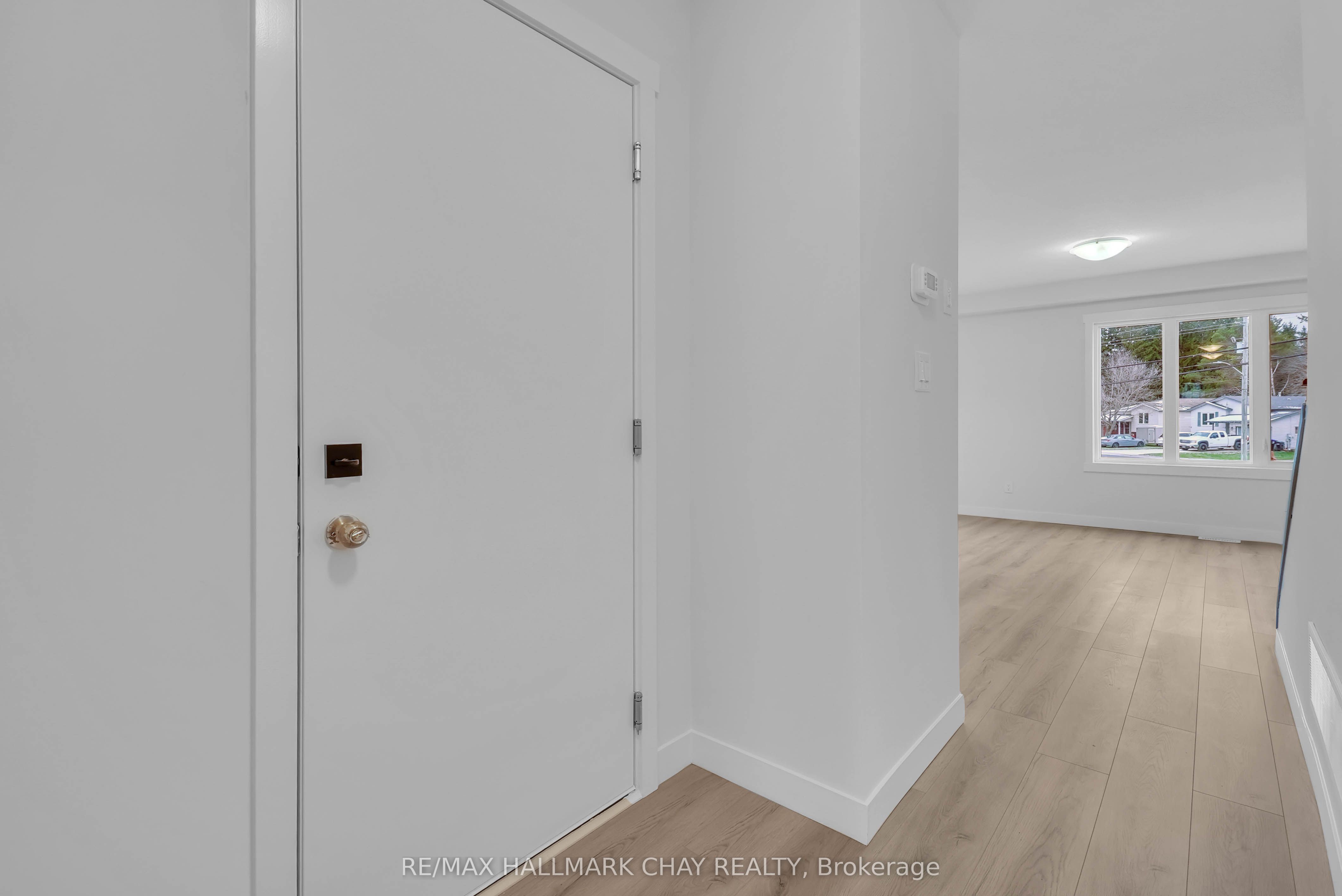 Lot 10 169 Queen Street W