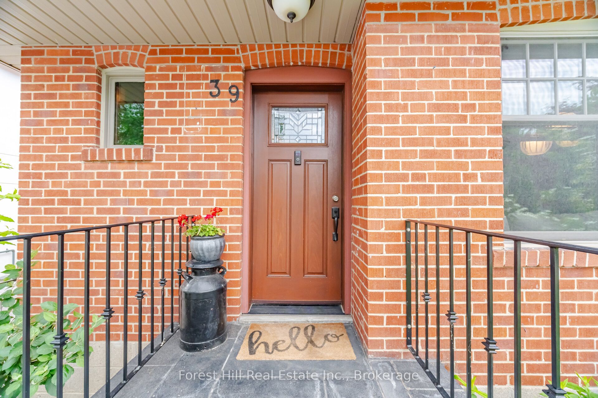 39 Broadview Avenue