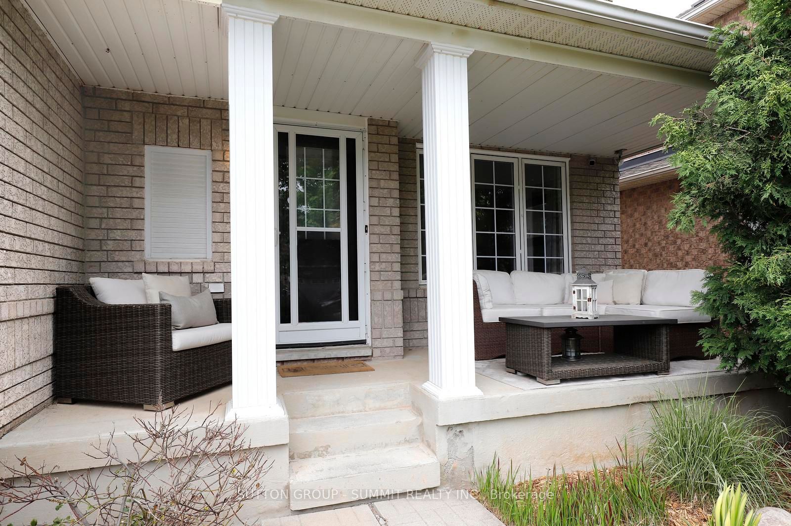 1521 Swann Crescent