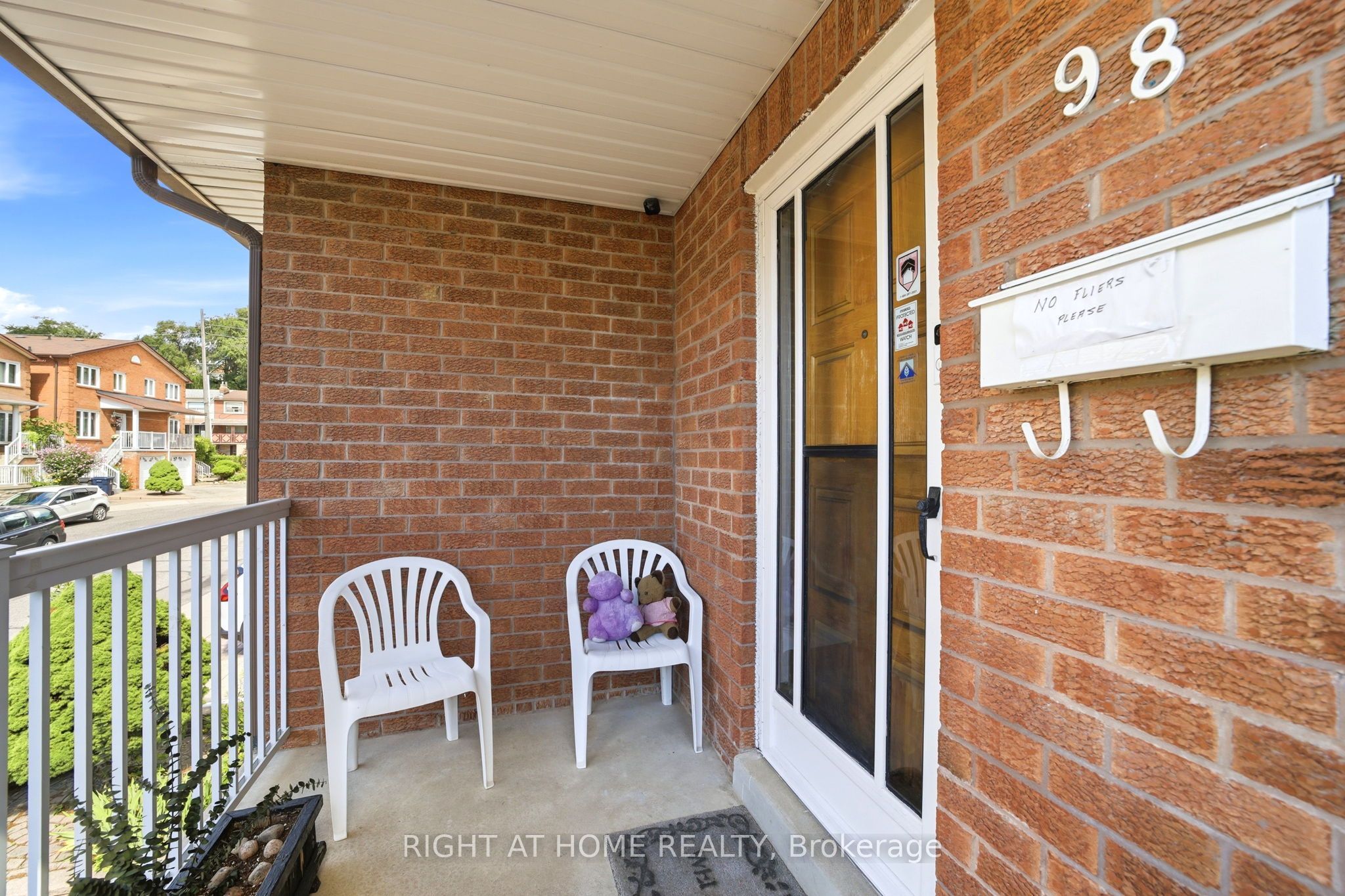 98 Beaver Terrace