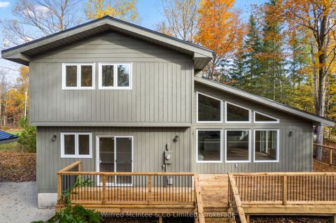 40 Rolling Hills Drive South Bruce Peninsula ON N0H 2T0