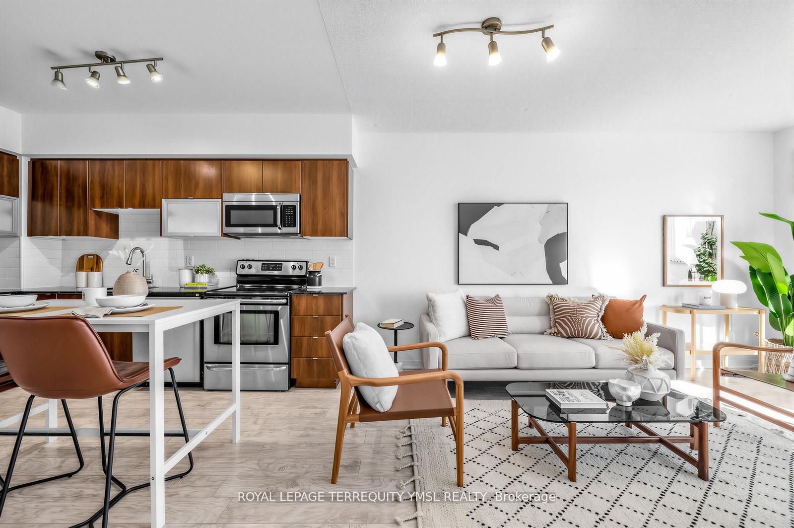 59 East Liberty Street 802