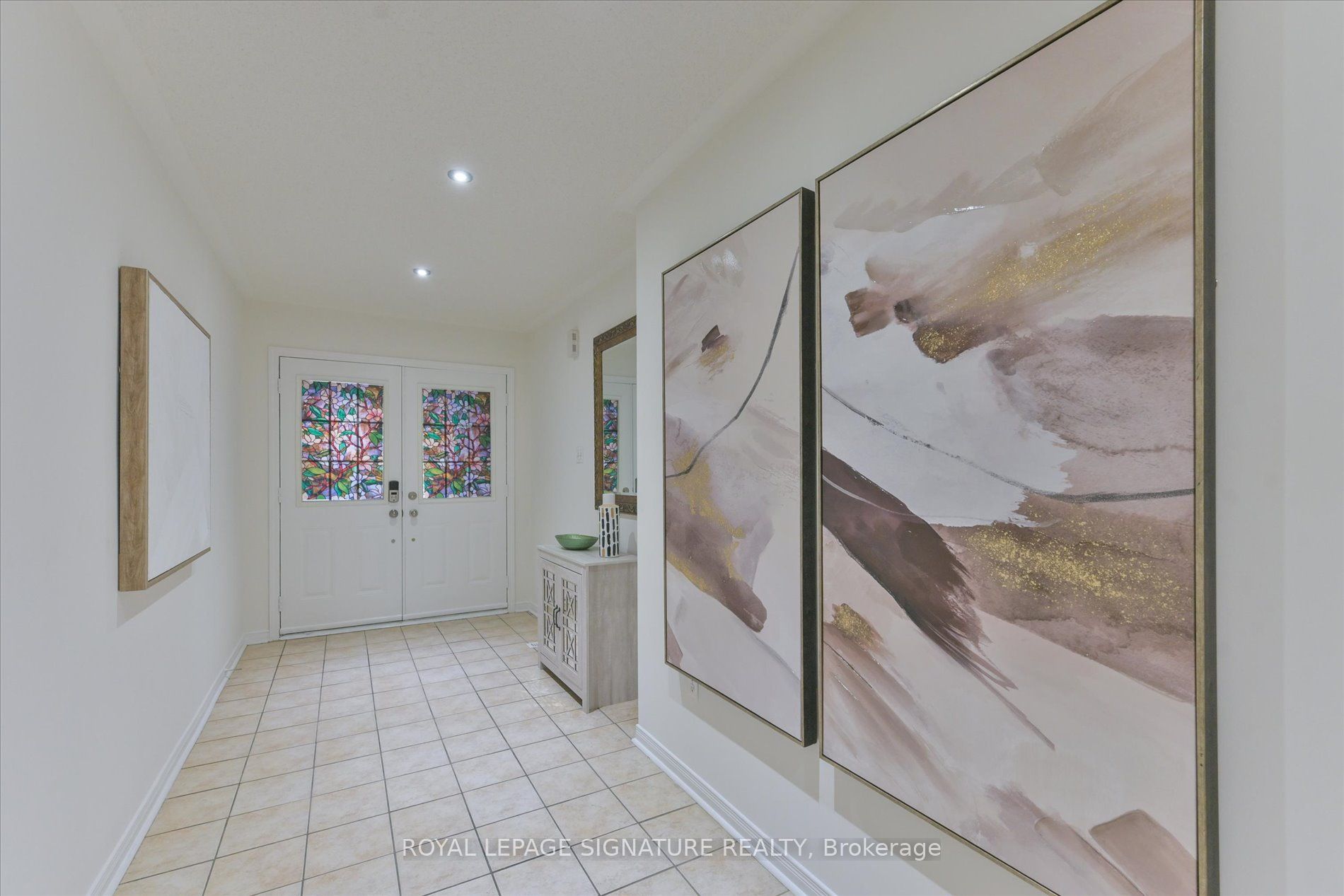 587 Candlestick Circle