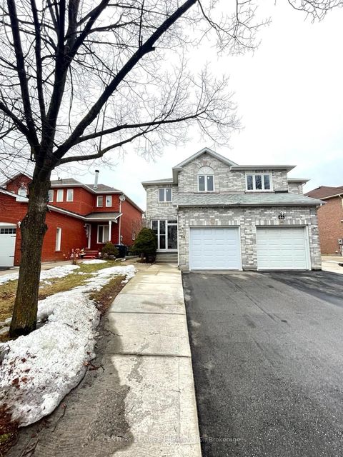 66 Millstone Drive Brampton ON L6Y 4P8