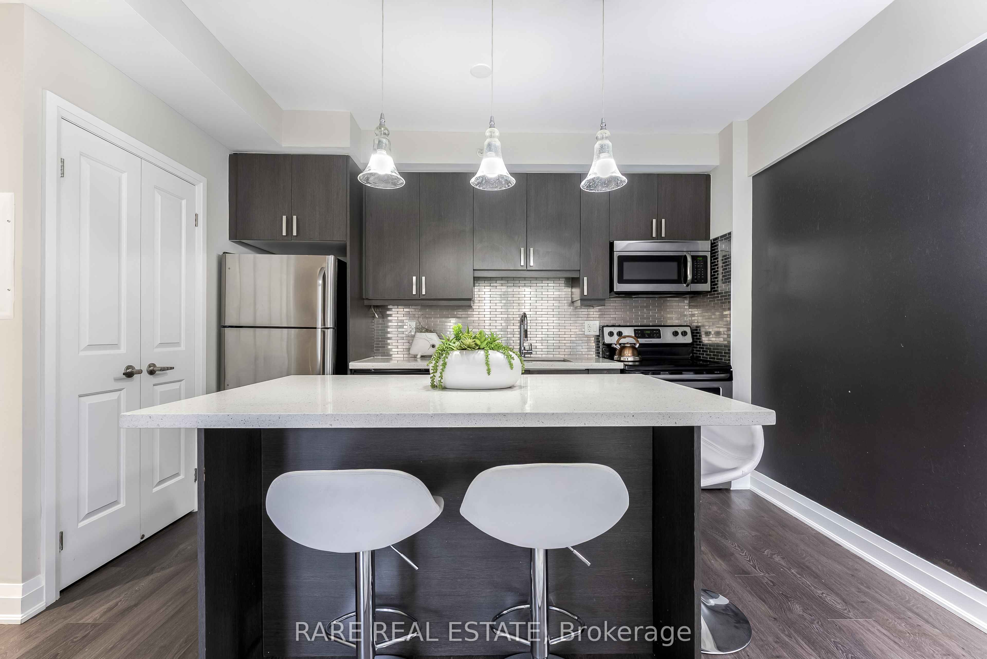 24 WOODSTREAM Boulevard 118