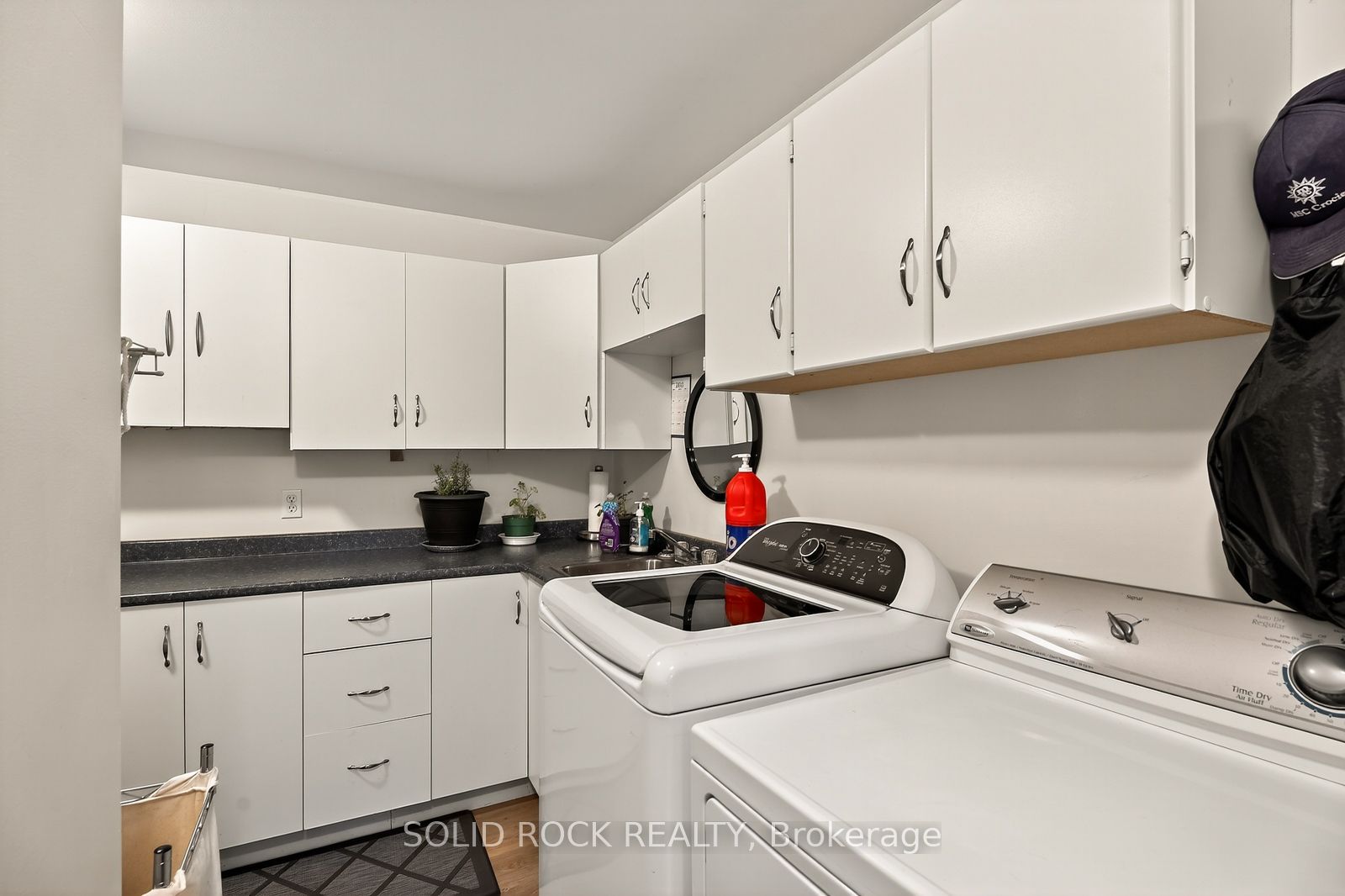 1262 Rodney Lane
