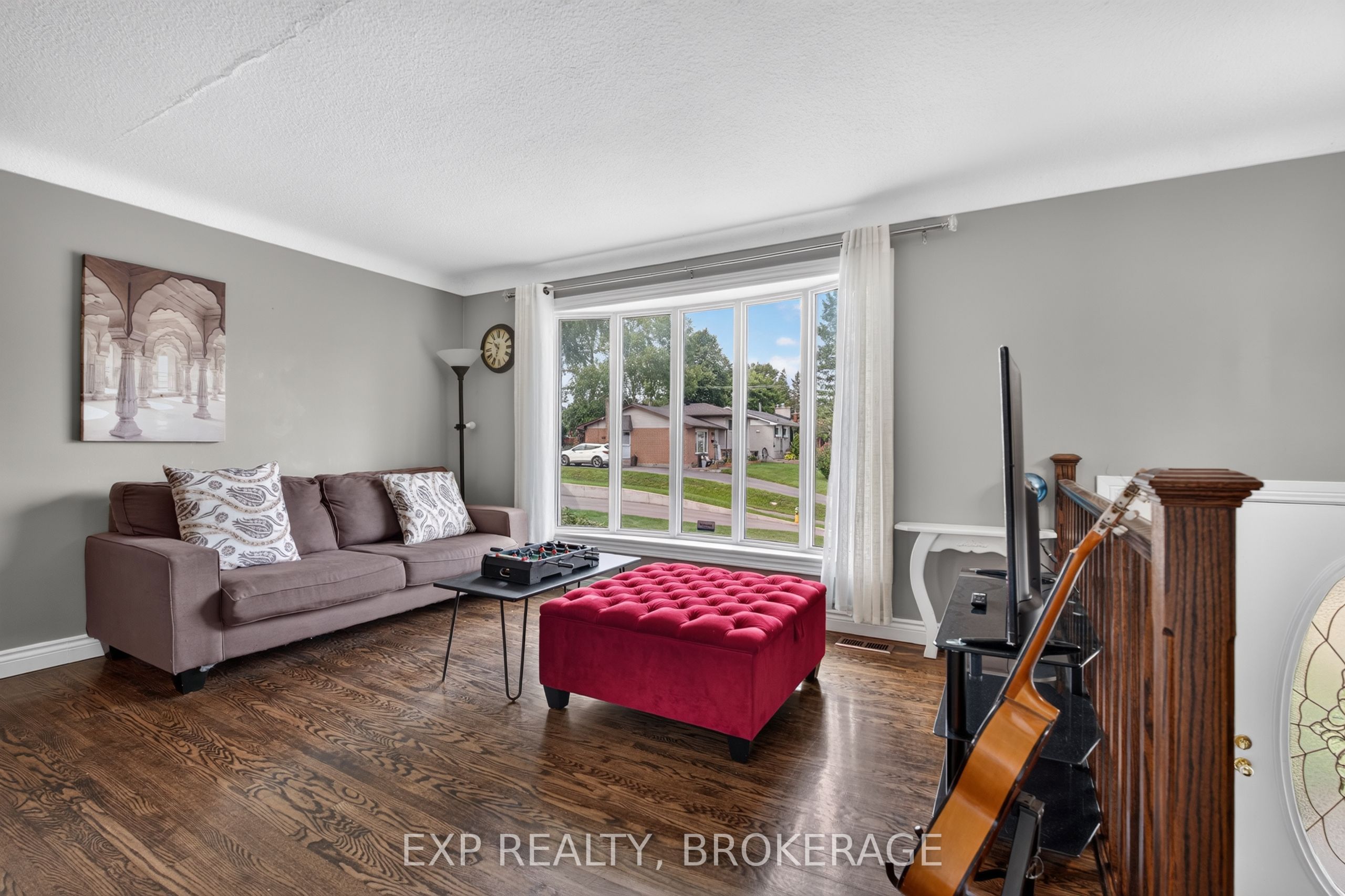 143 MORENZ Crescent