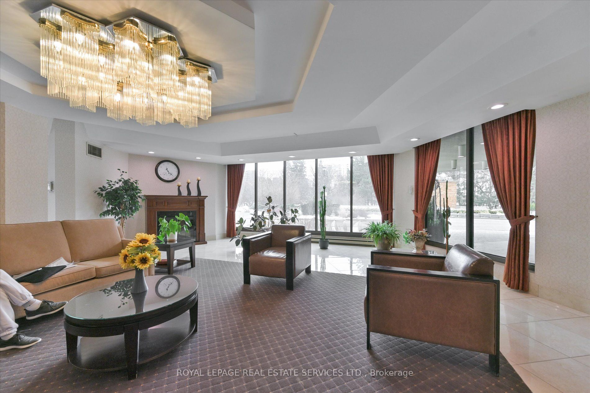 2010 Islington Avenue PH03