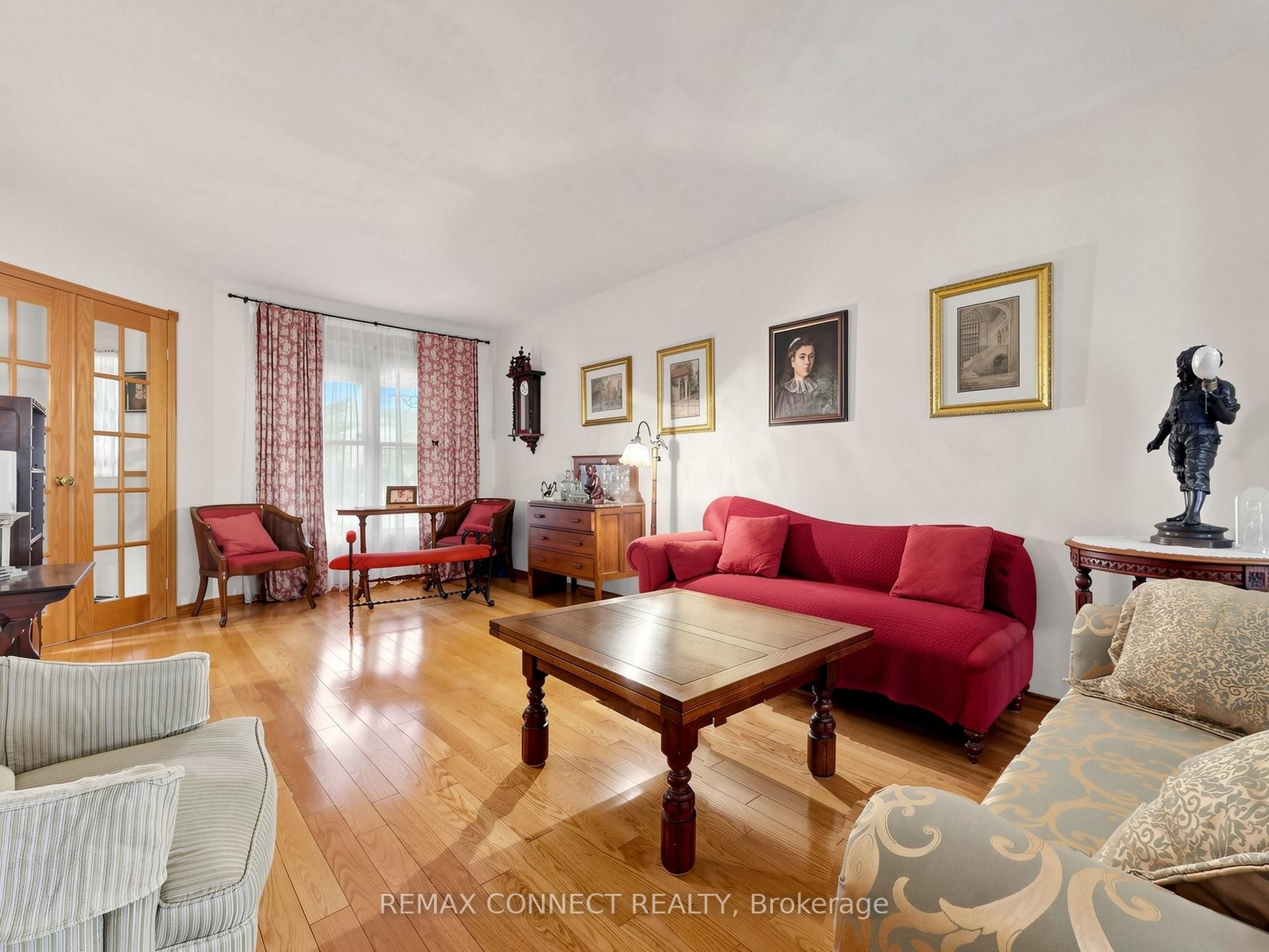 60 Starspray Boulevard