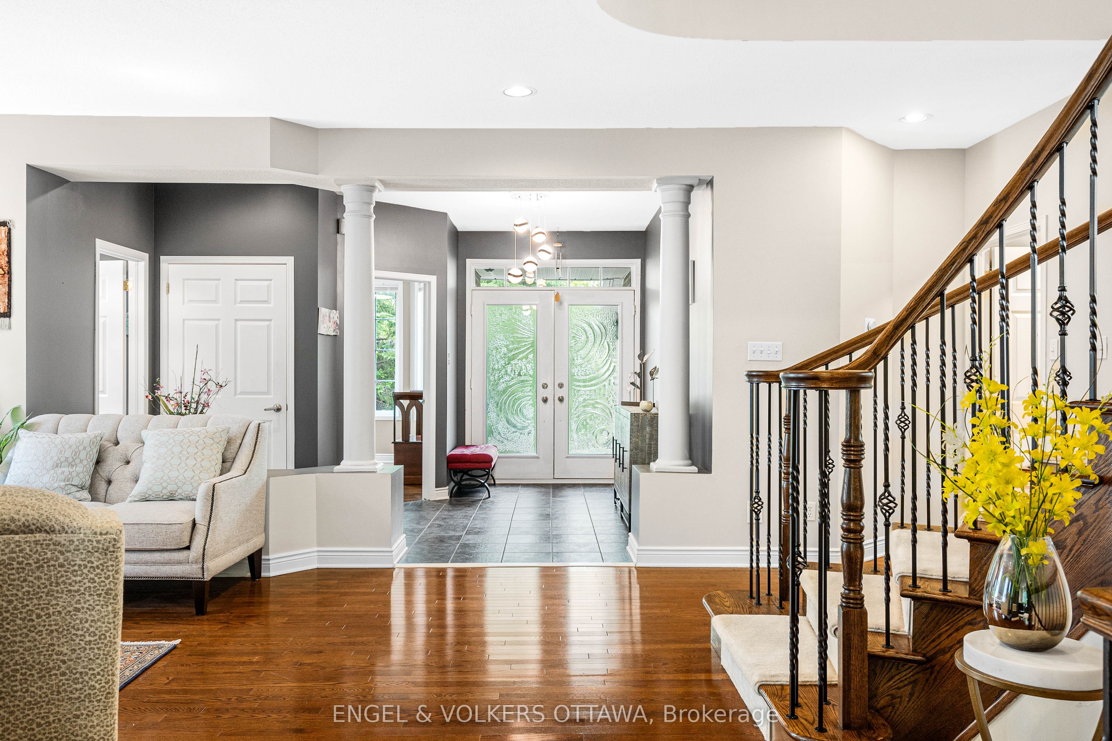 8 Glenrill Place