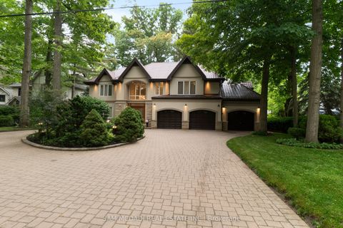 978 Tennyson Avenue Mississauga ON L5H 2Z1