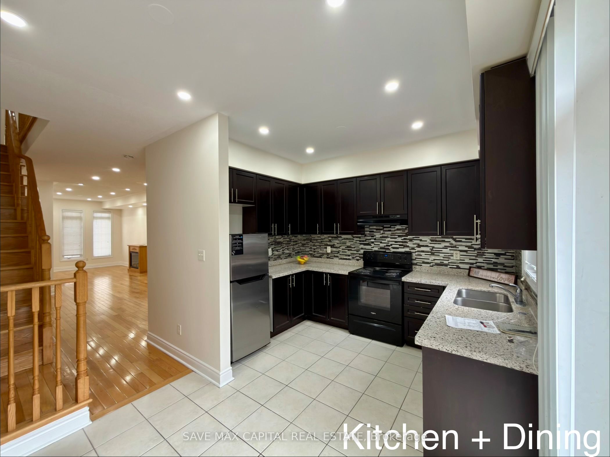 530 Kingston Road 19