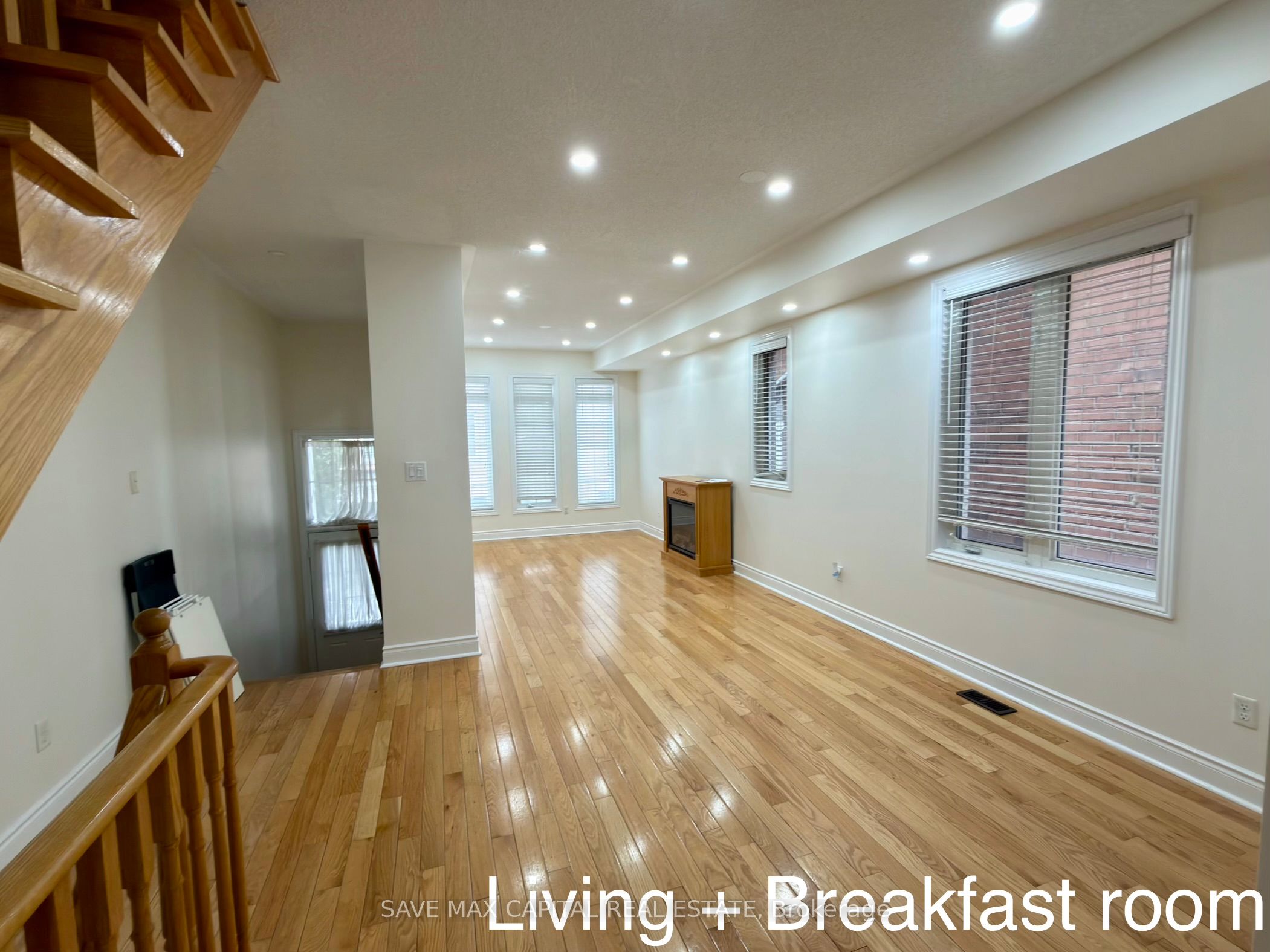 530 Kingston Road 19