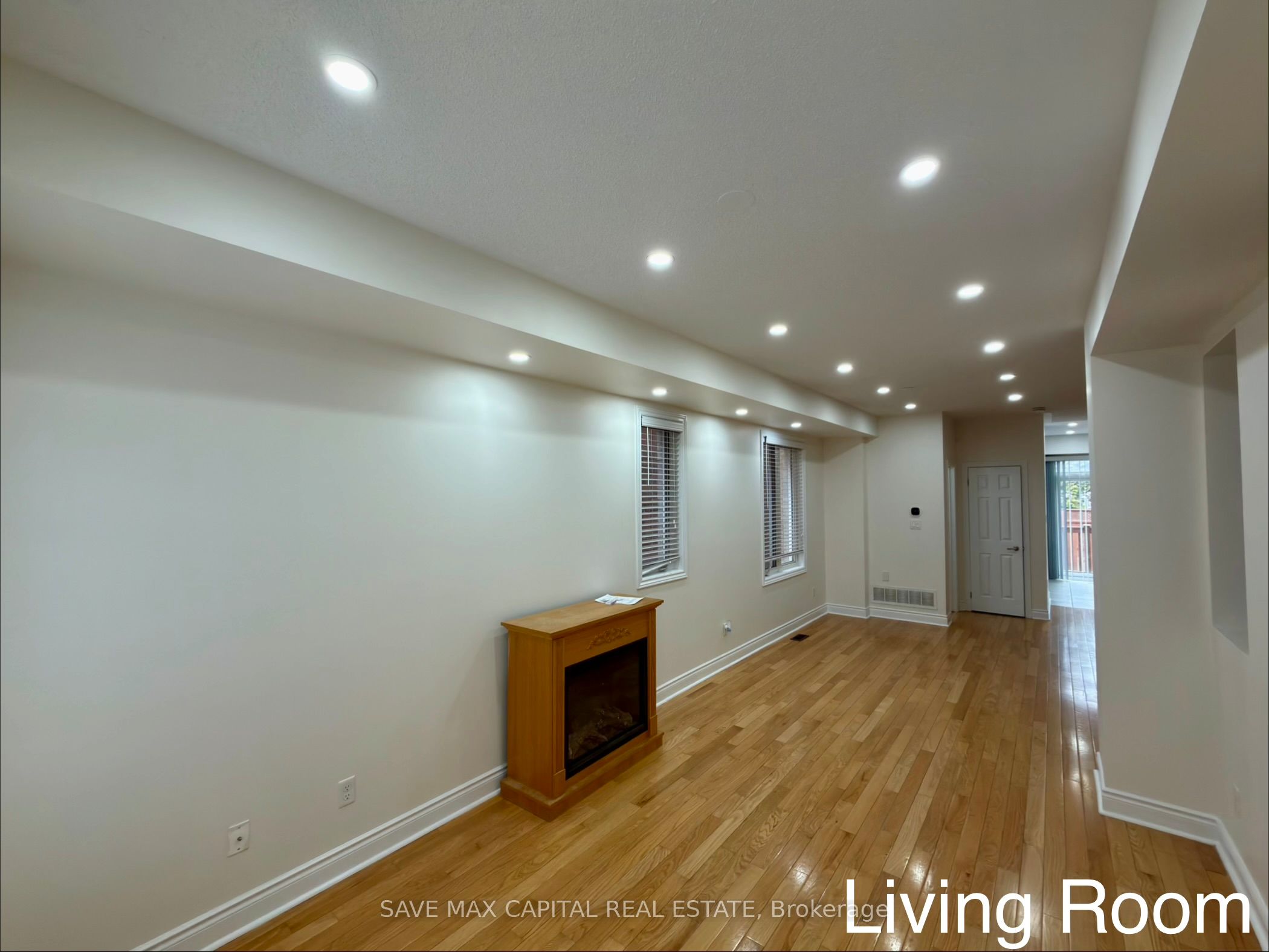 530 Kingston Road 19