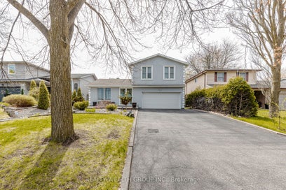 688 Antigua Crescent Oshawa ON L1J 6B4