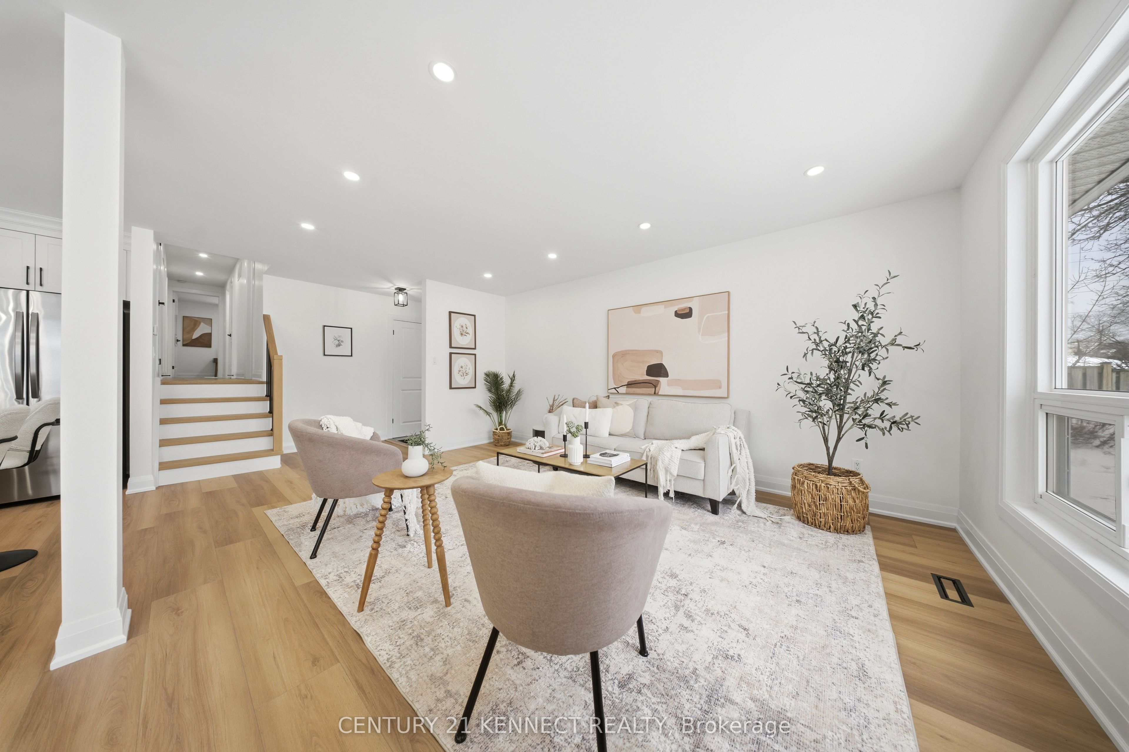 2121 Baynham Court