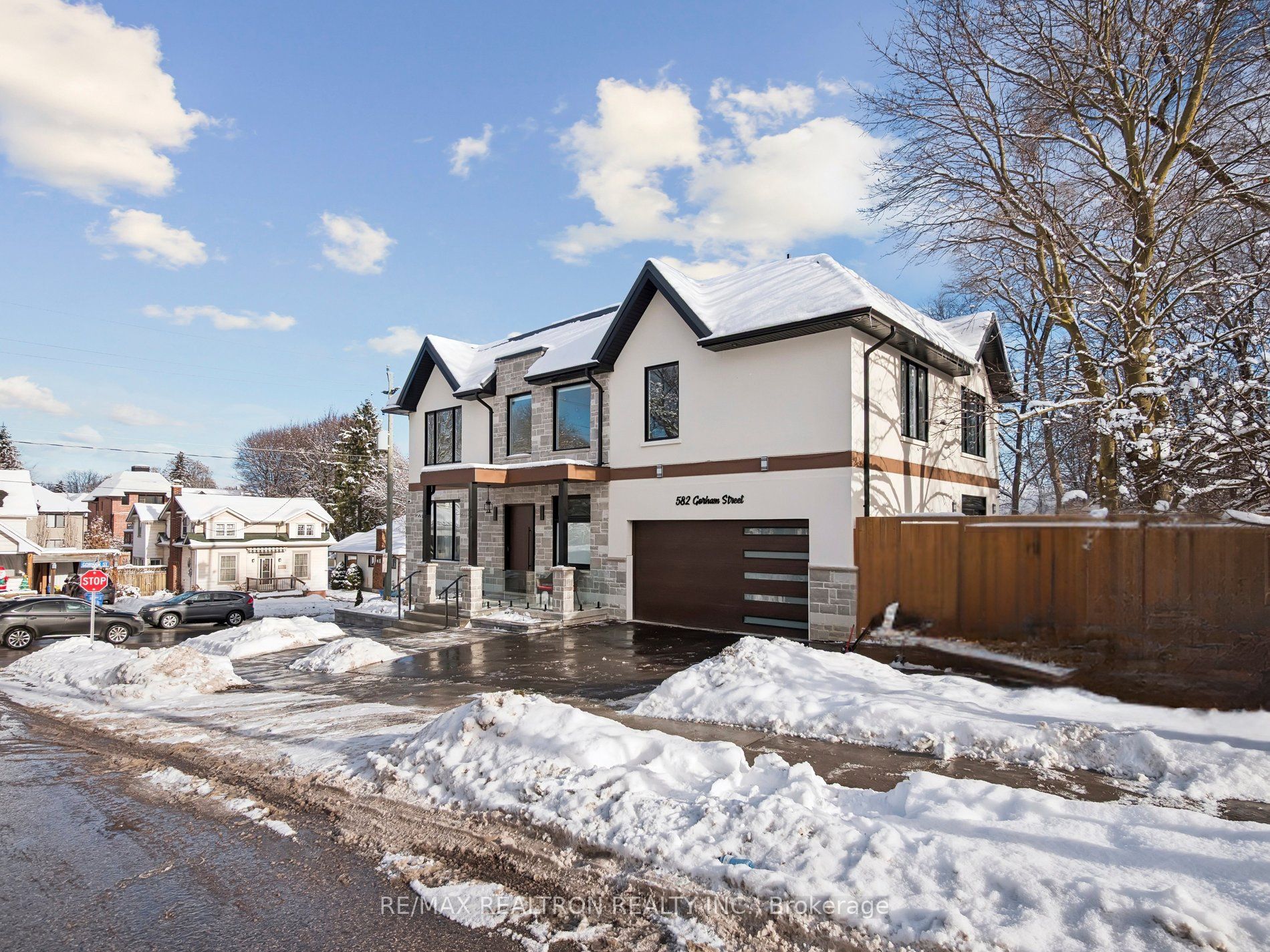 582 Gorham Street