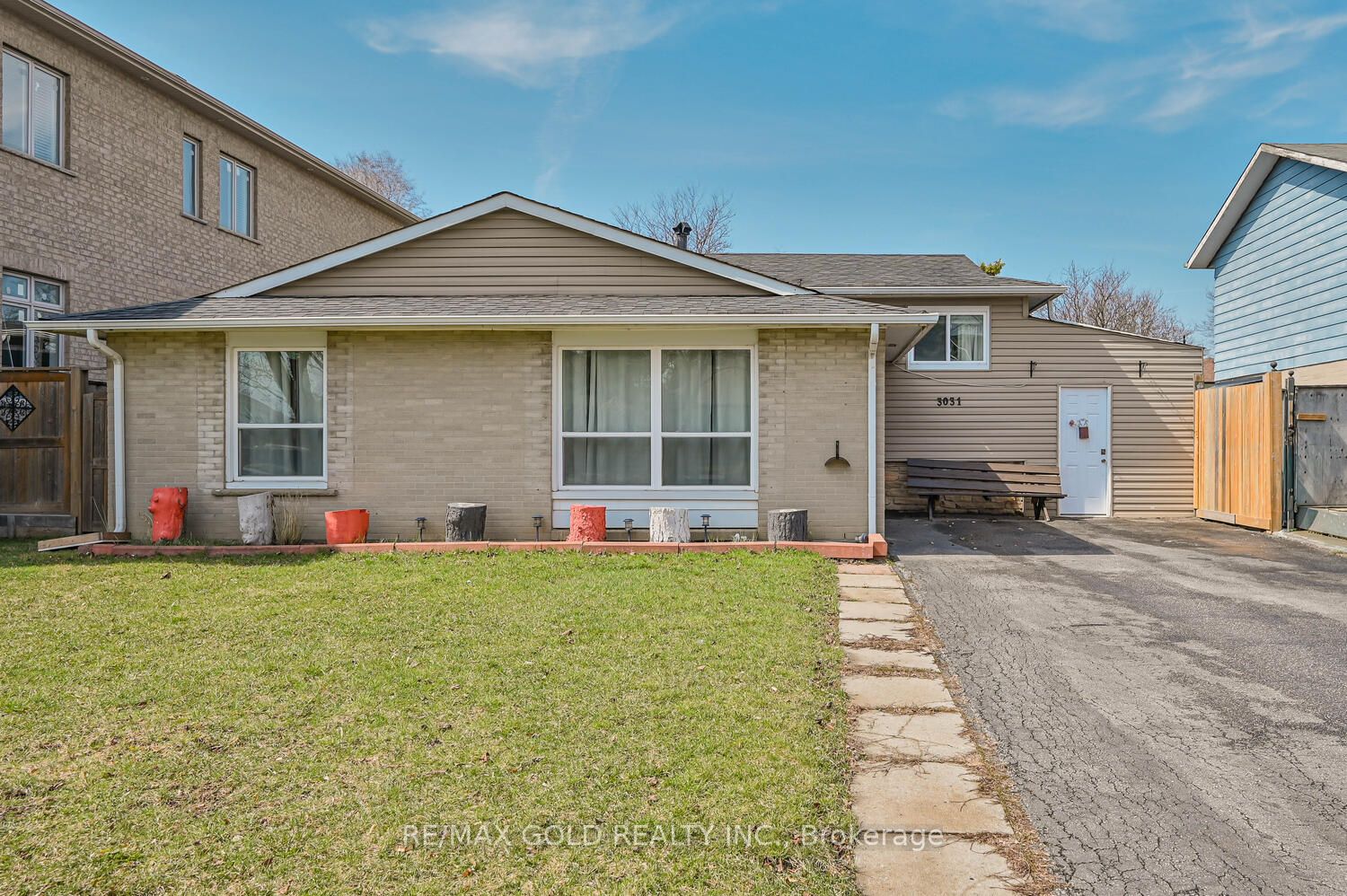 3031 Lafontaine Road
