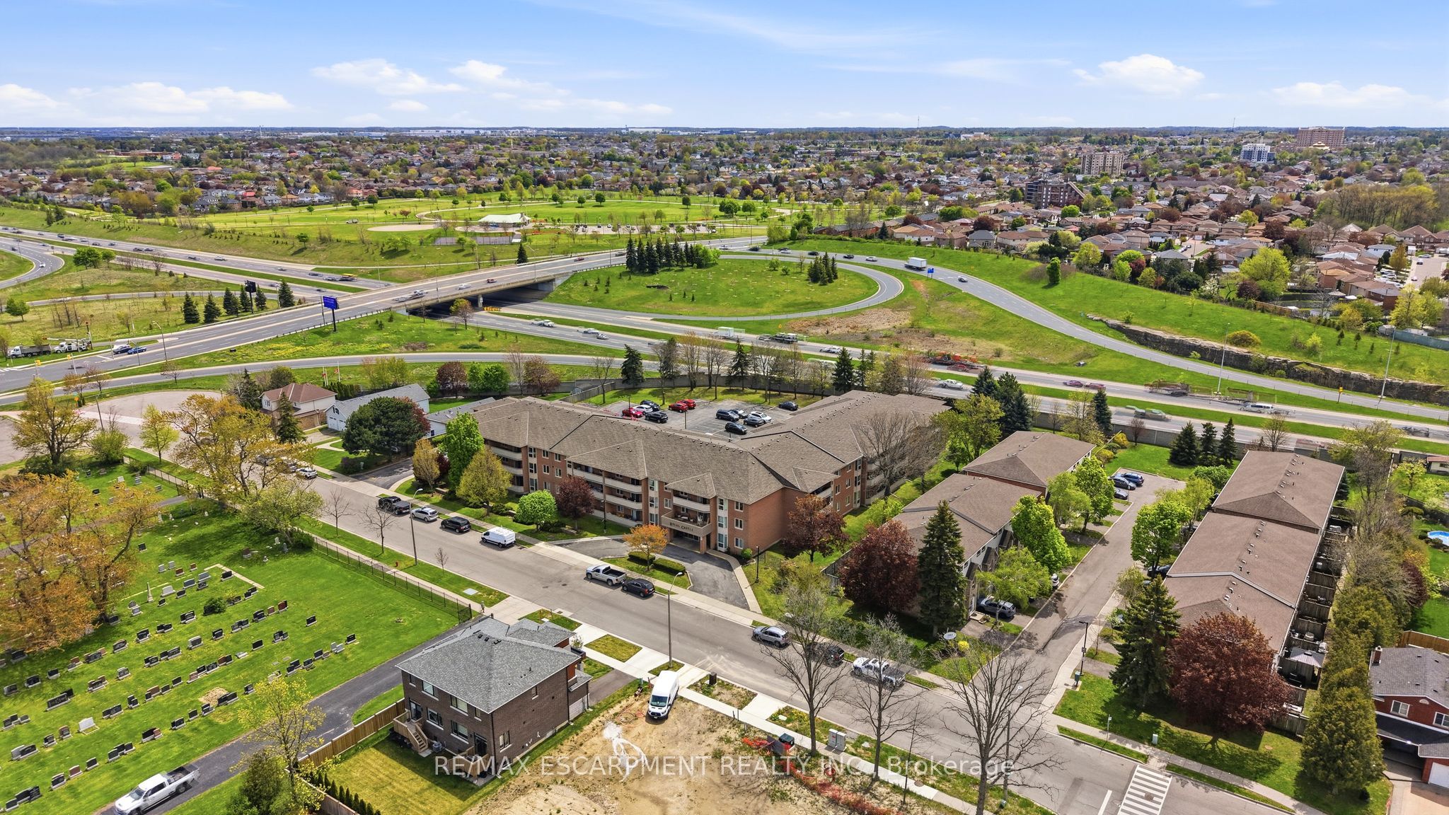 416 Limeridge Road 303
