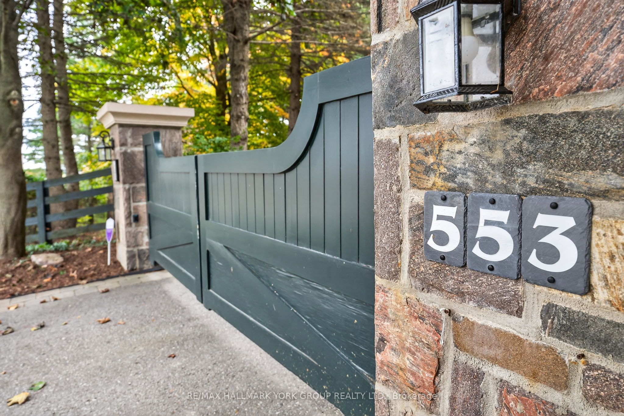 553 St John's Side Road