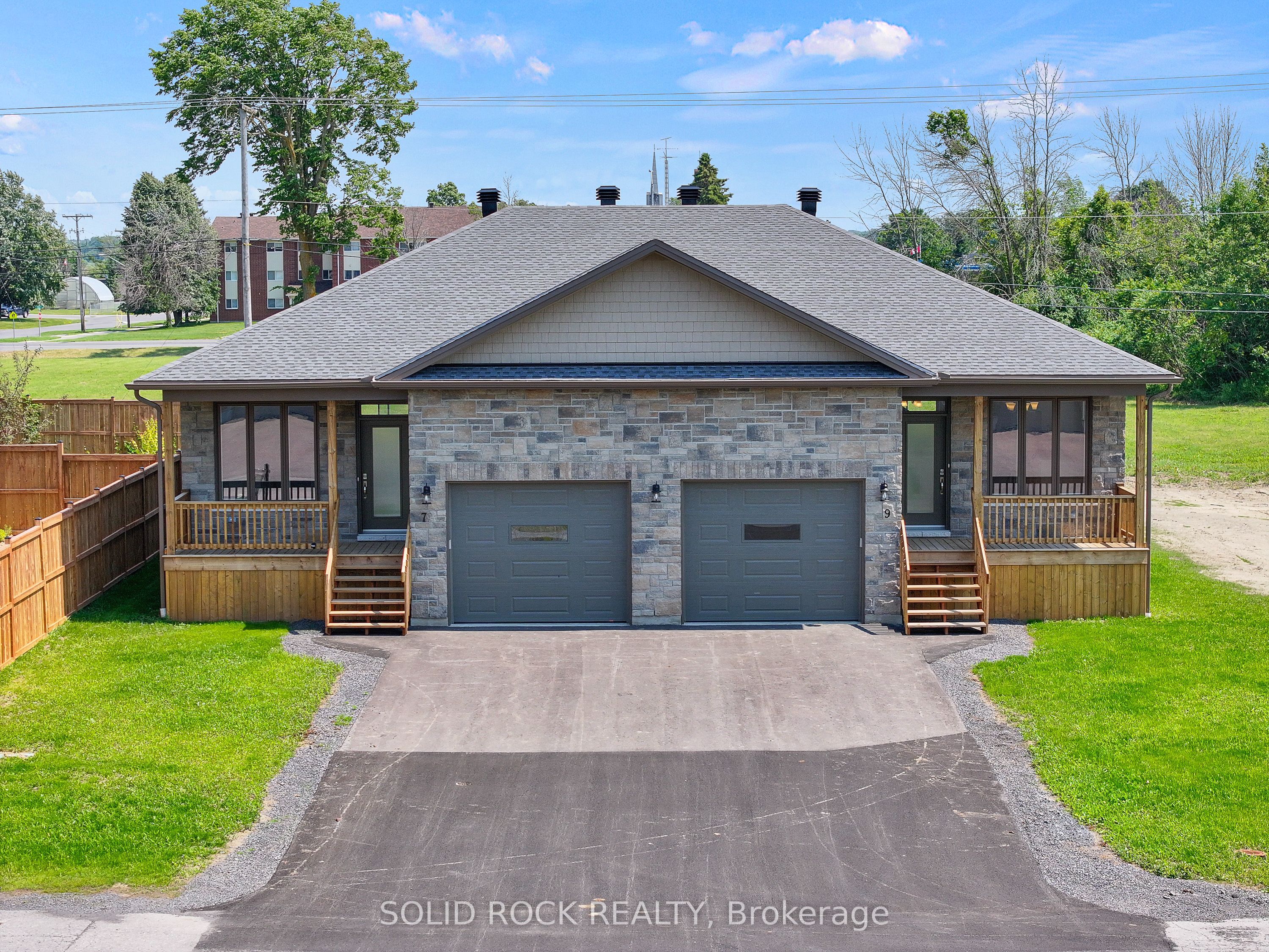 9 Billings Avenue